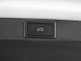 Skoda Octavia Combi 2.0 TDI RS | Thumbnail 18 von 23
