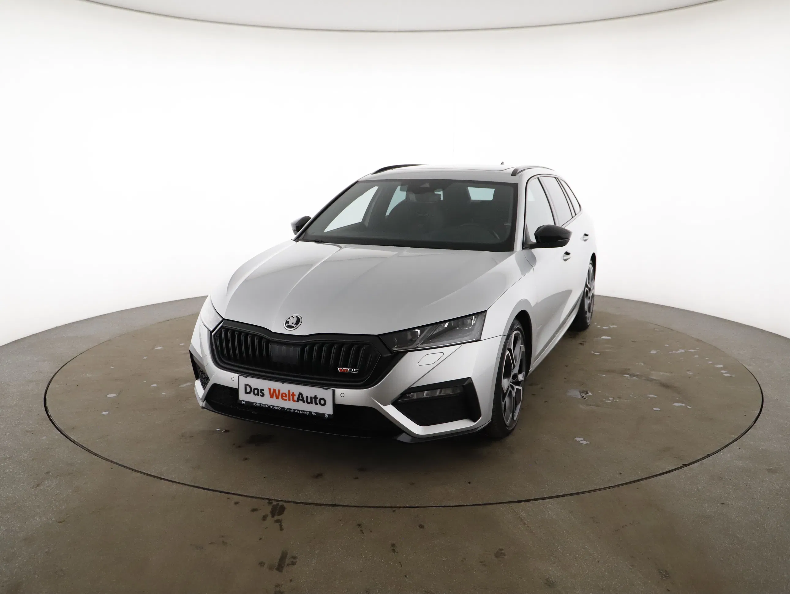 Skoda Octavia Combi 2.0 TDI RS | Bild 20 von 23