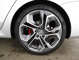 Skoda Octavia Combi 2.0 TDI RS | Thumbnail 22 von 23