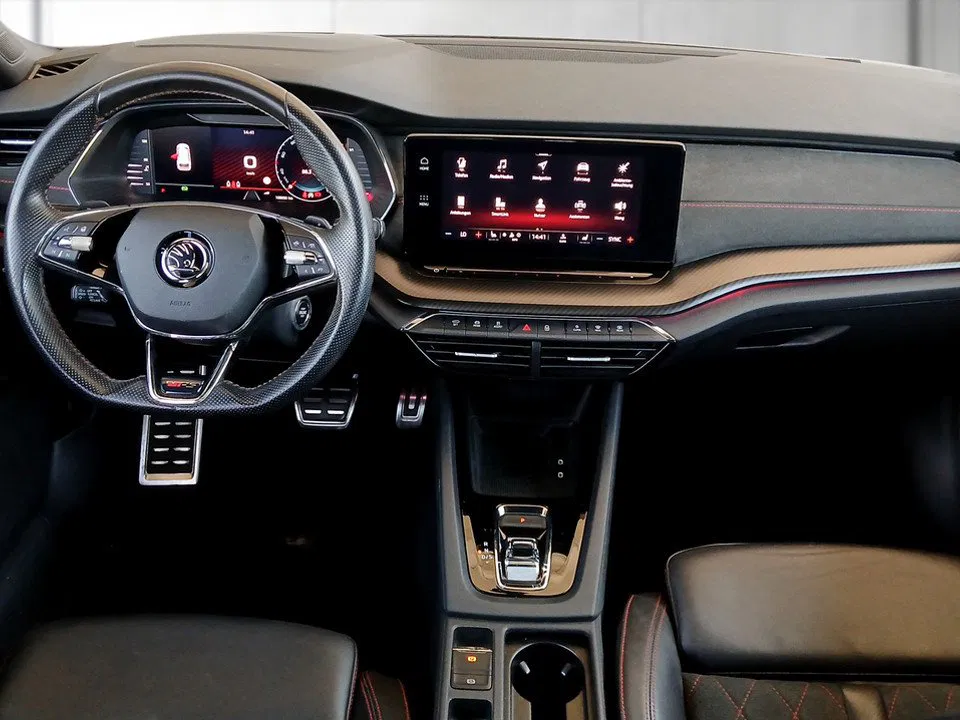 Skoda Octavia Combi 2.0 TDI RS | Bild 8 von 24