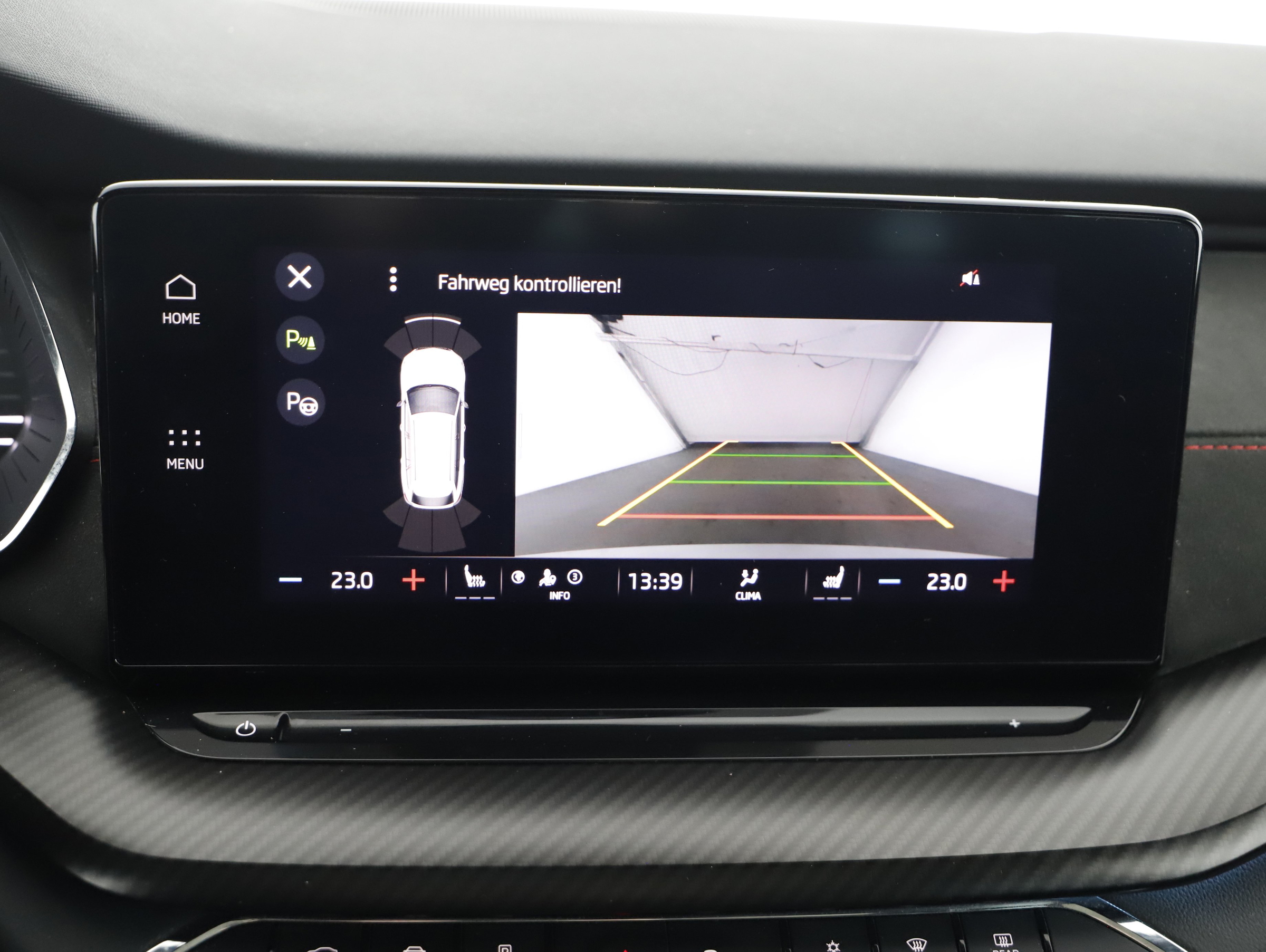 Skoda Octavia Combi 2.0 TDI RS | Bild 9 von 23