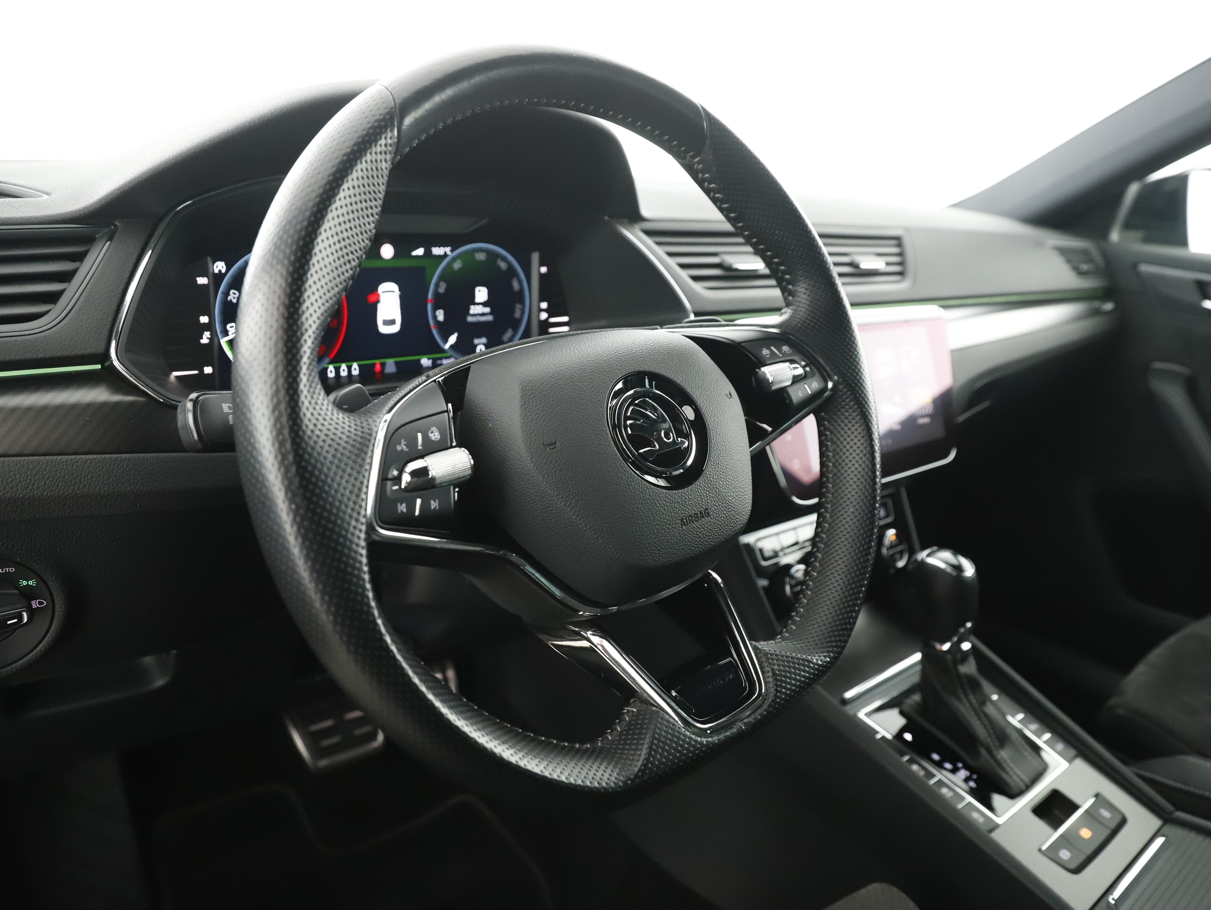 Skoda Superb Combi Sportline TSI DSG | Bild 16 von 31