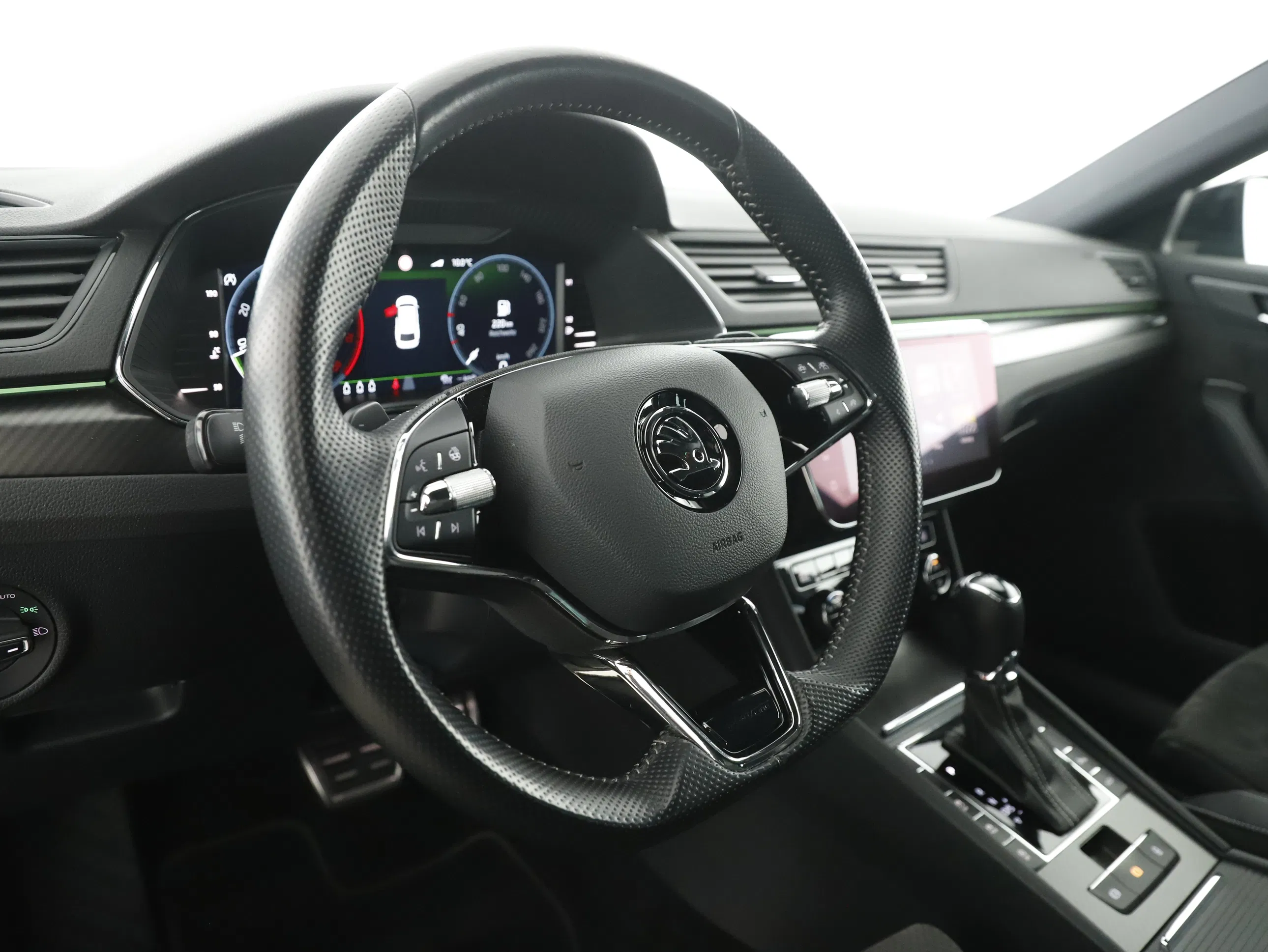 Skoda Superb Combi Sportline TSI DSG | Bild 16 von 31