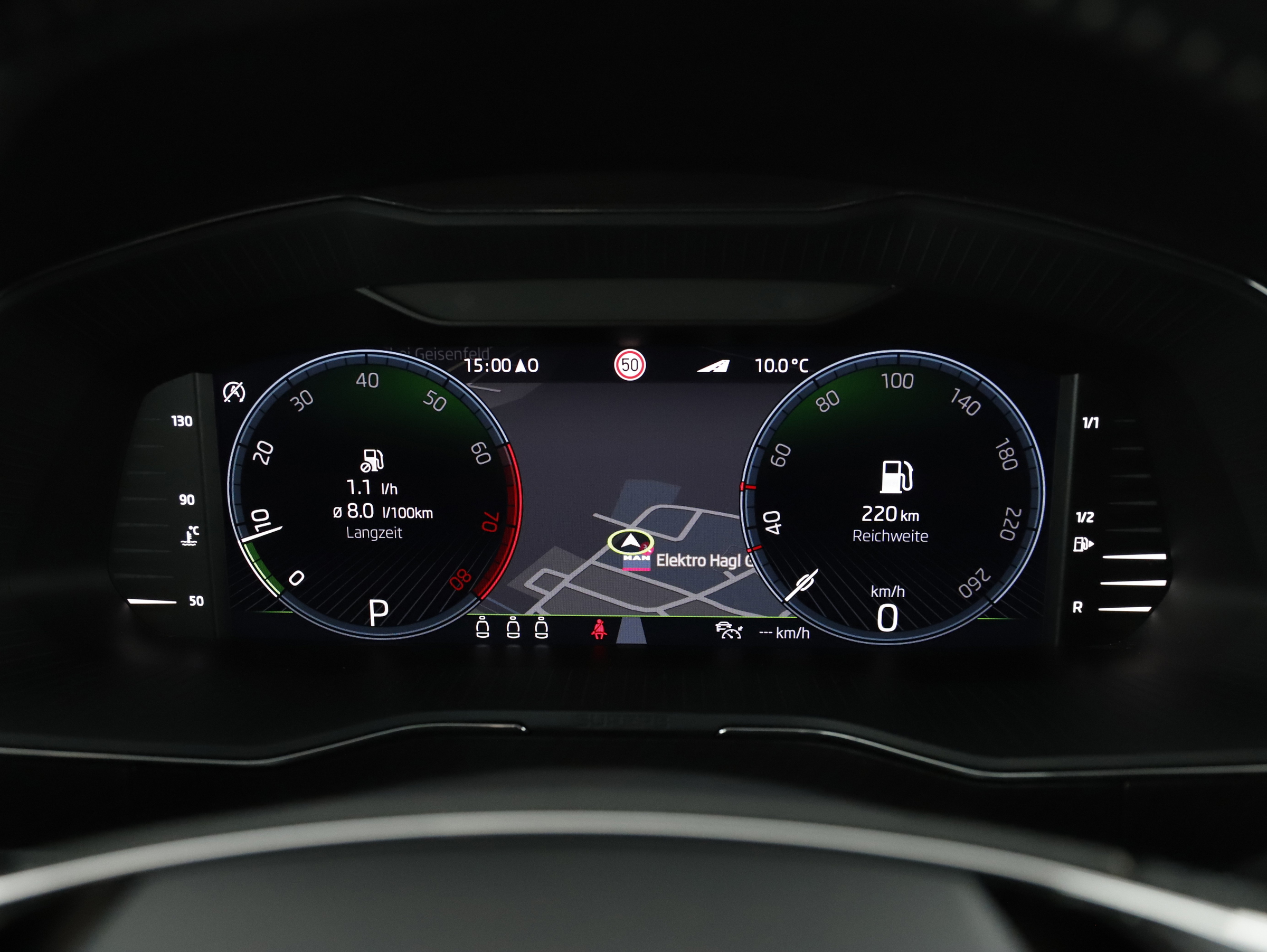 Skoda Superb Combi Sportline TSI DSG | Bild 17 von 31