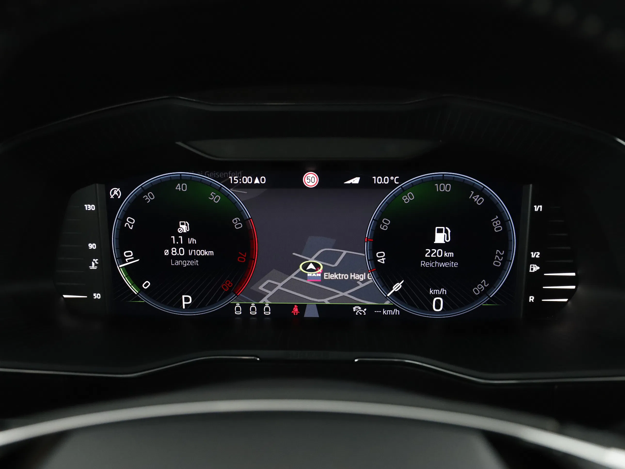 Skoda Superb Combi Sportline TSI DSG | Bild 17 von 31