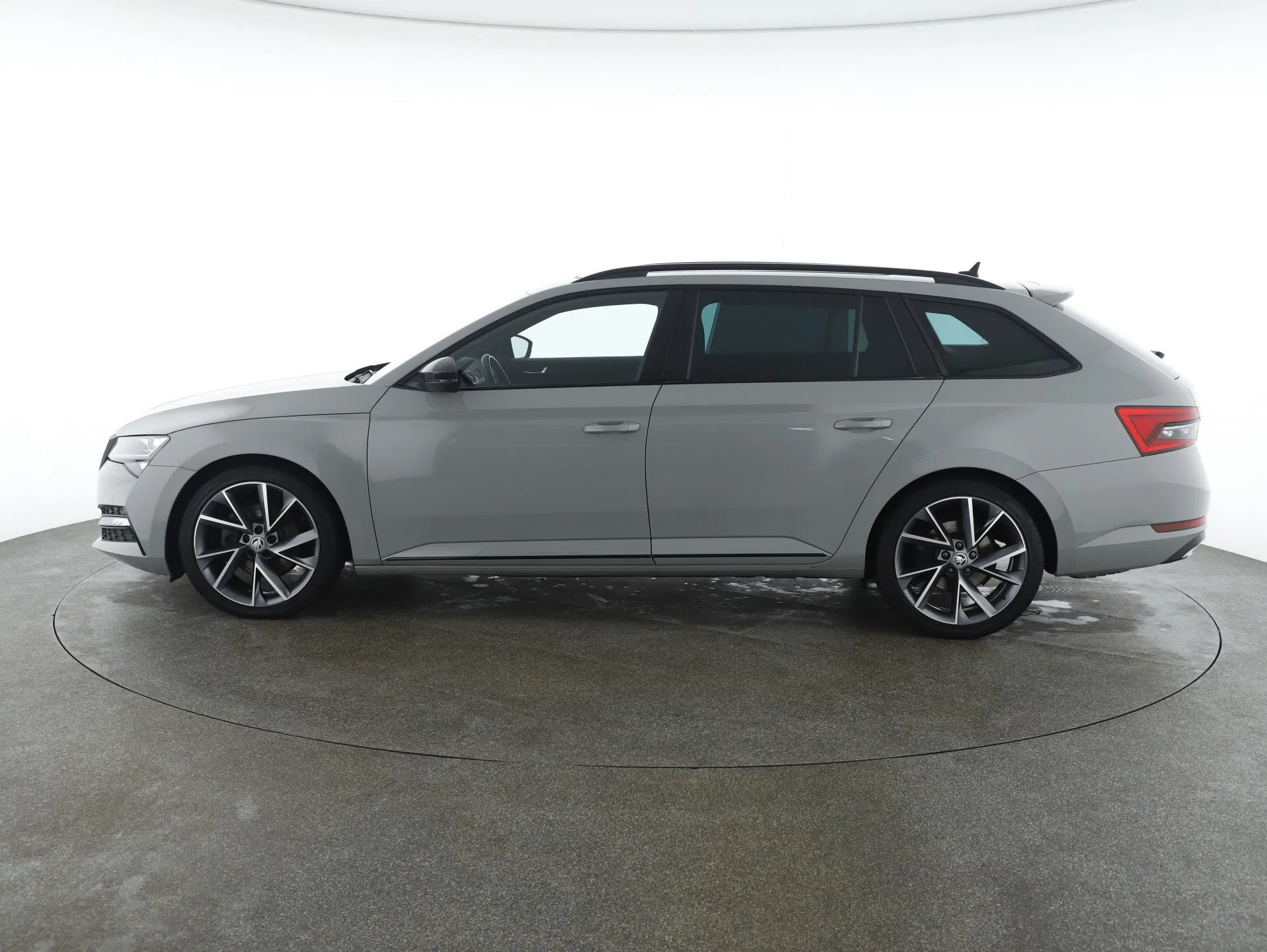 Skoda Superb Combi Sportline TSI DSG | Bild 3 von 31
