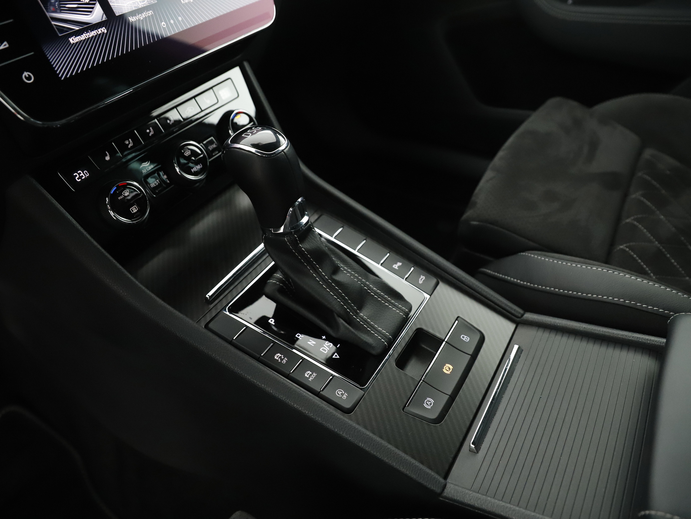 Skoda Superb Combi Sportline TSI DSG | Bild 25 von 31