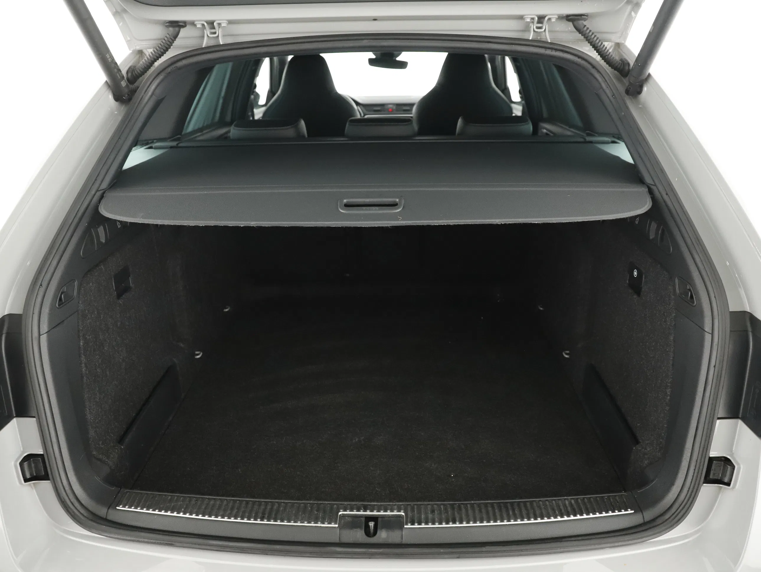 Skoda Superb Combi Sportline TSI DSG | Bild 27 von 31