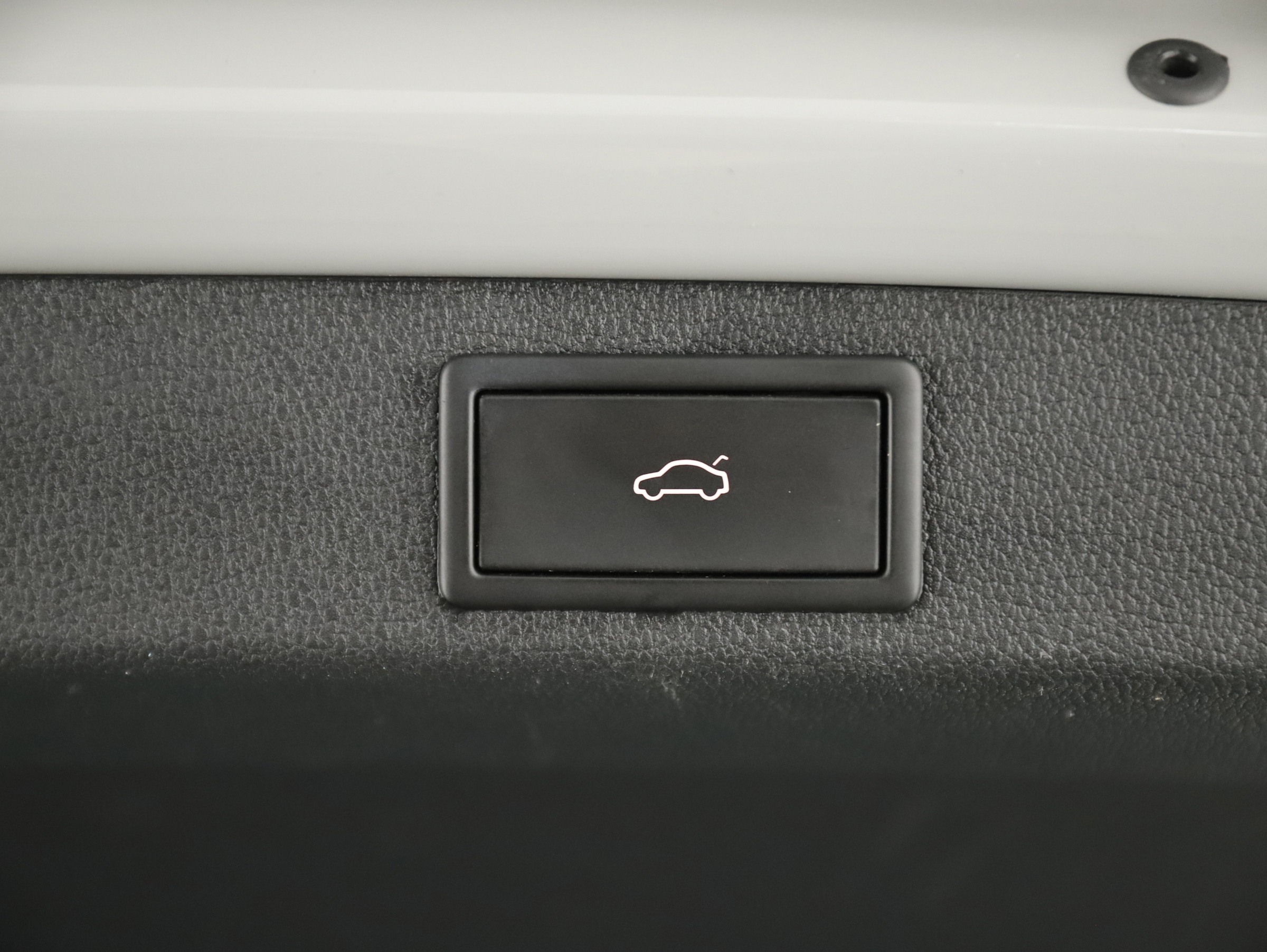 Skoda Superb Combi Sportline TSI DSG | Bild 28 von 31