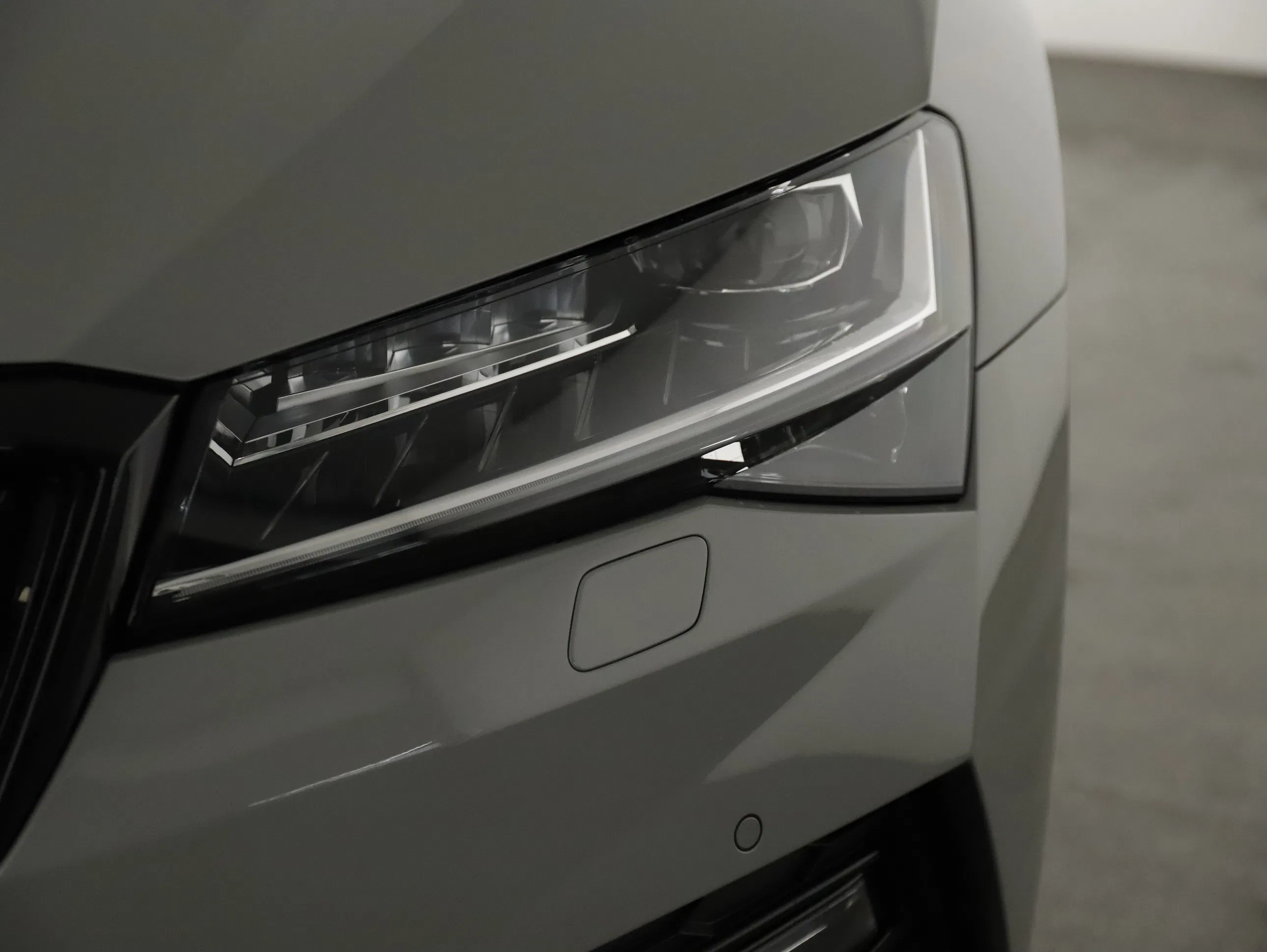 Skoda Superb Combi Sportline TSI DSG | Bild 29 von 31