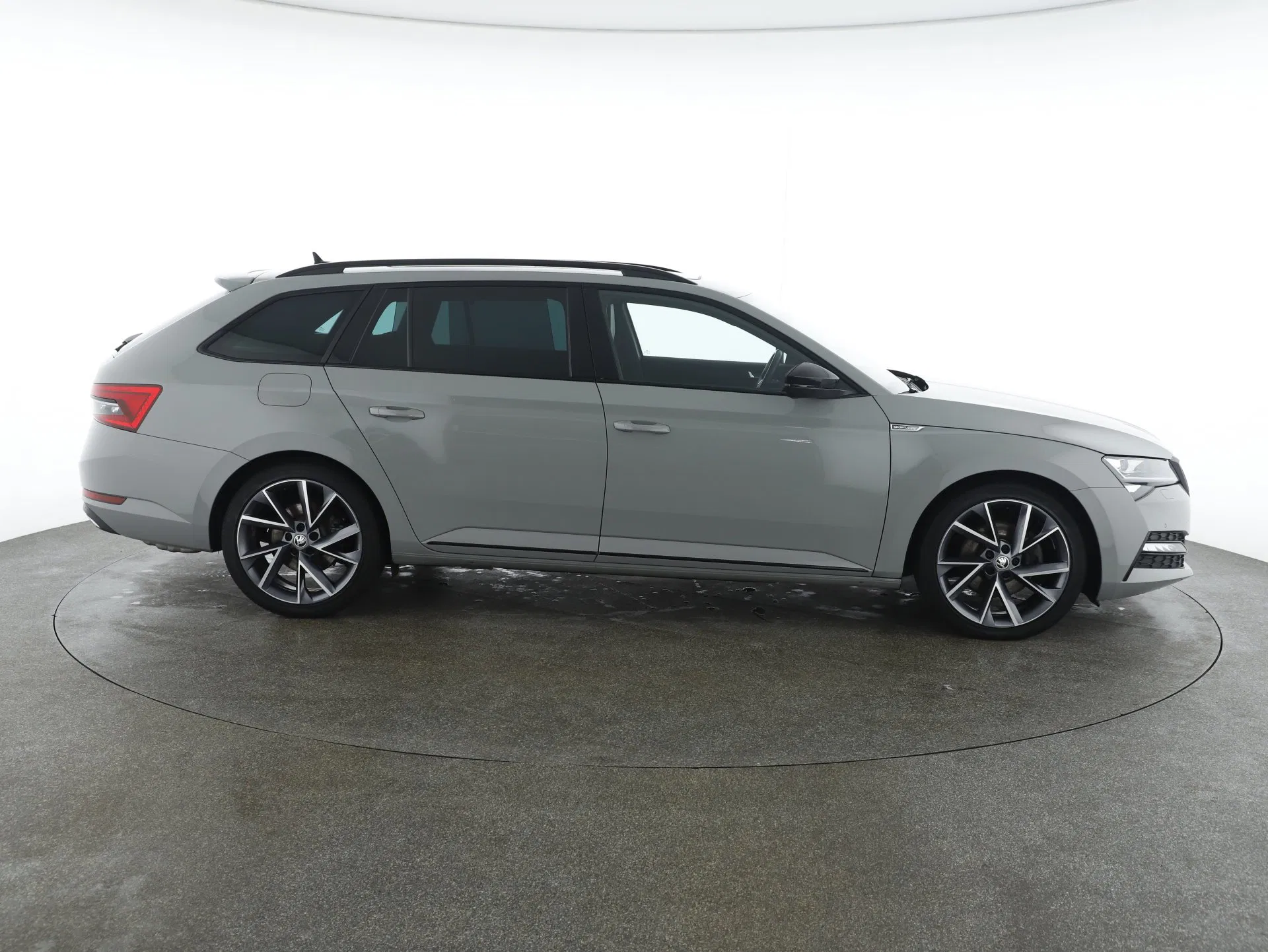 Skoda Superb Combi Sportline TSI DSG | Bild 7 von 31