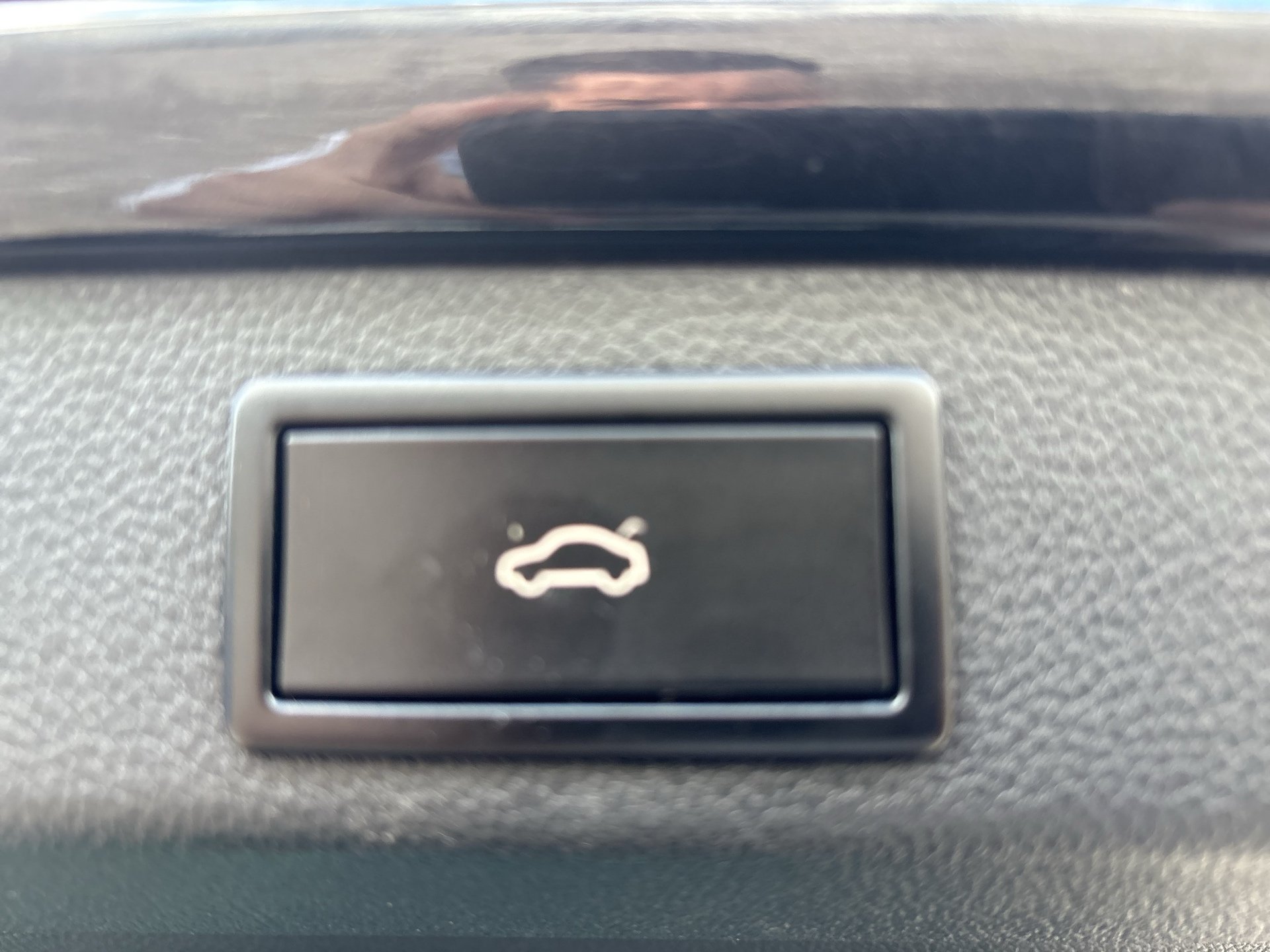 Skoda Superb Combi 1.5 TSI ACT  Sportline | Bild 27 von 29