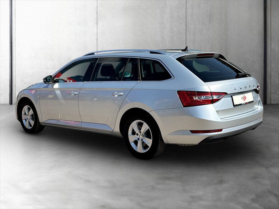 Skoda Superb Combi 1.5 TSI | Bild 3 von 15