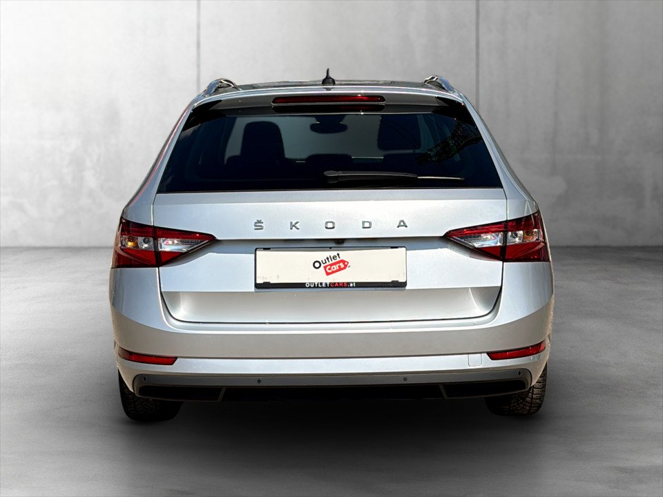 Skoda Superb Combi 1.5 TSI | Bild 5 von 15