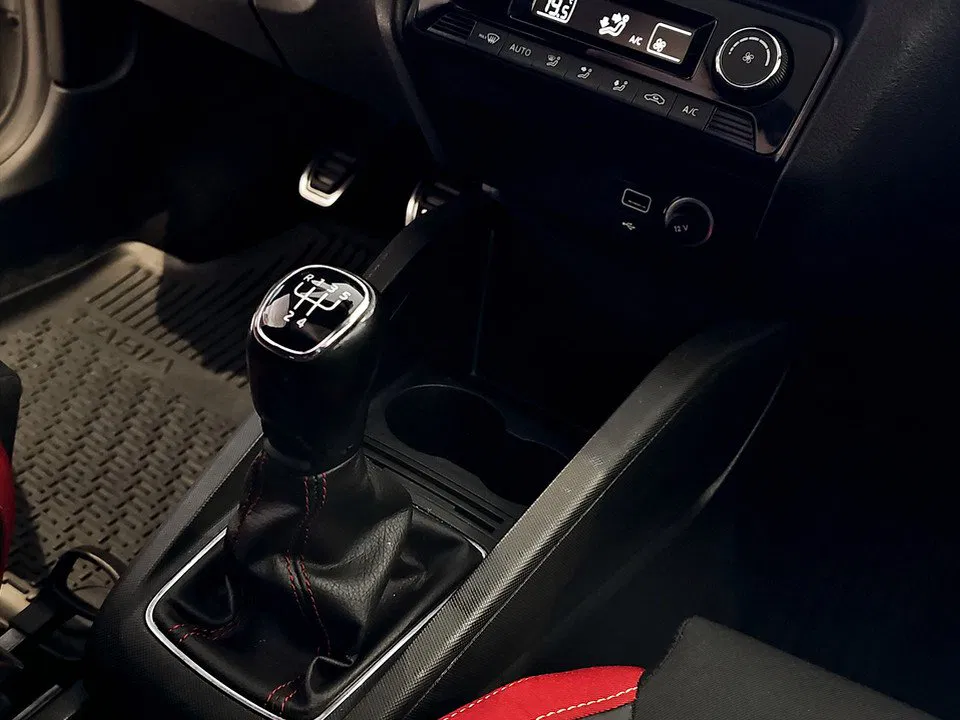 Skoda Fabia Combi 1.0 TSI Monte Carlo | Bild 19 von 21