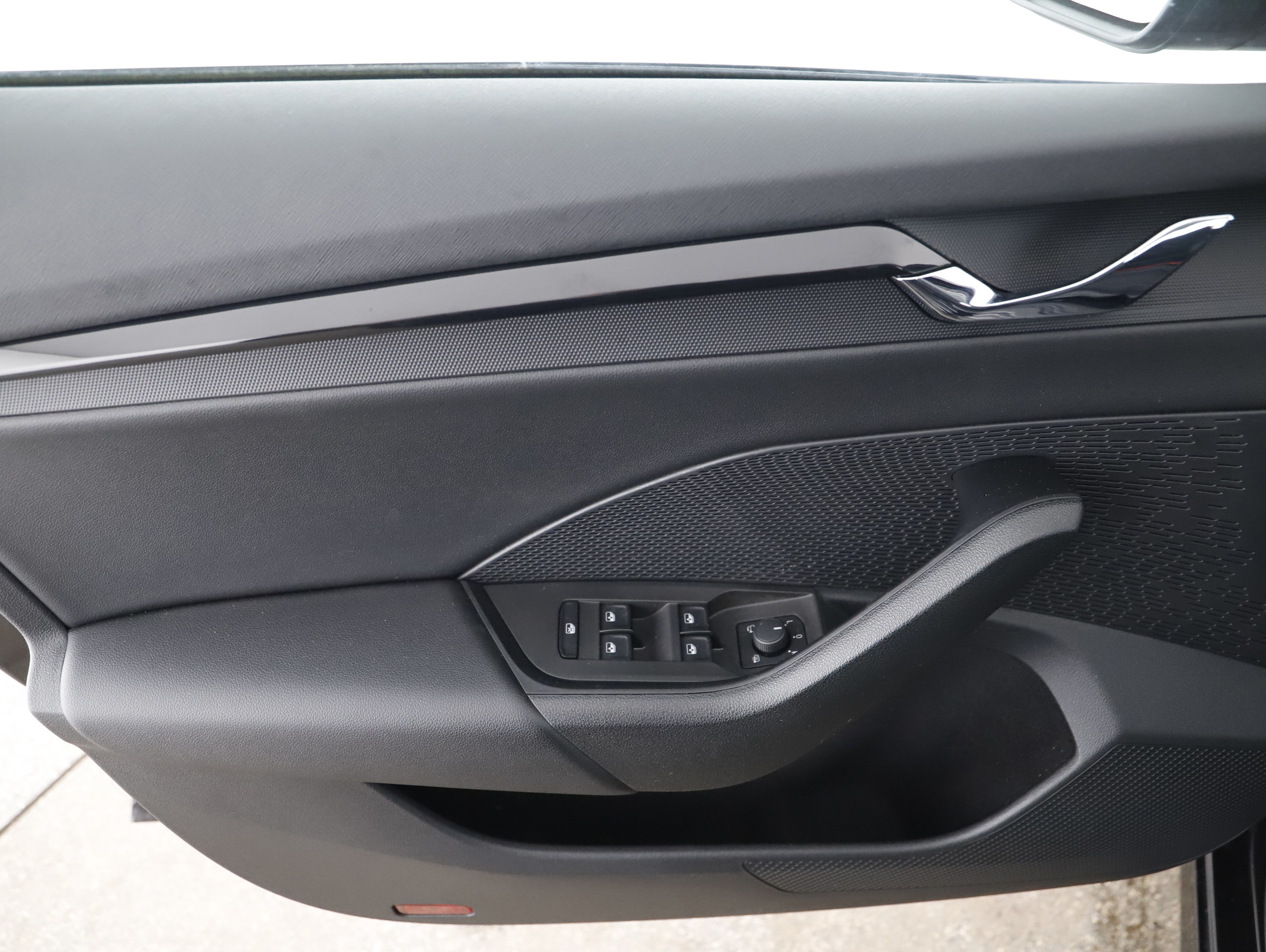 Skoda Octavia Combi 1.0 TSI Ambition | Bild 15 von 22