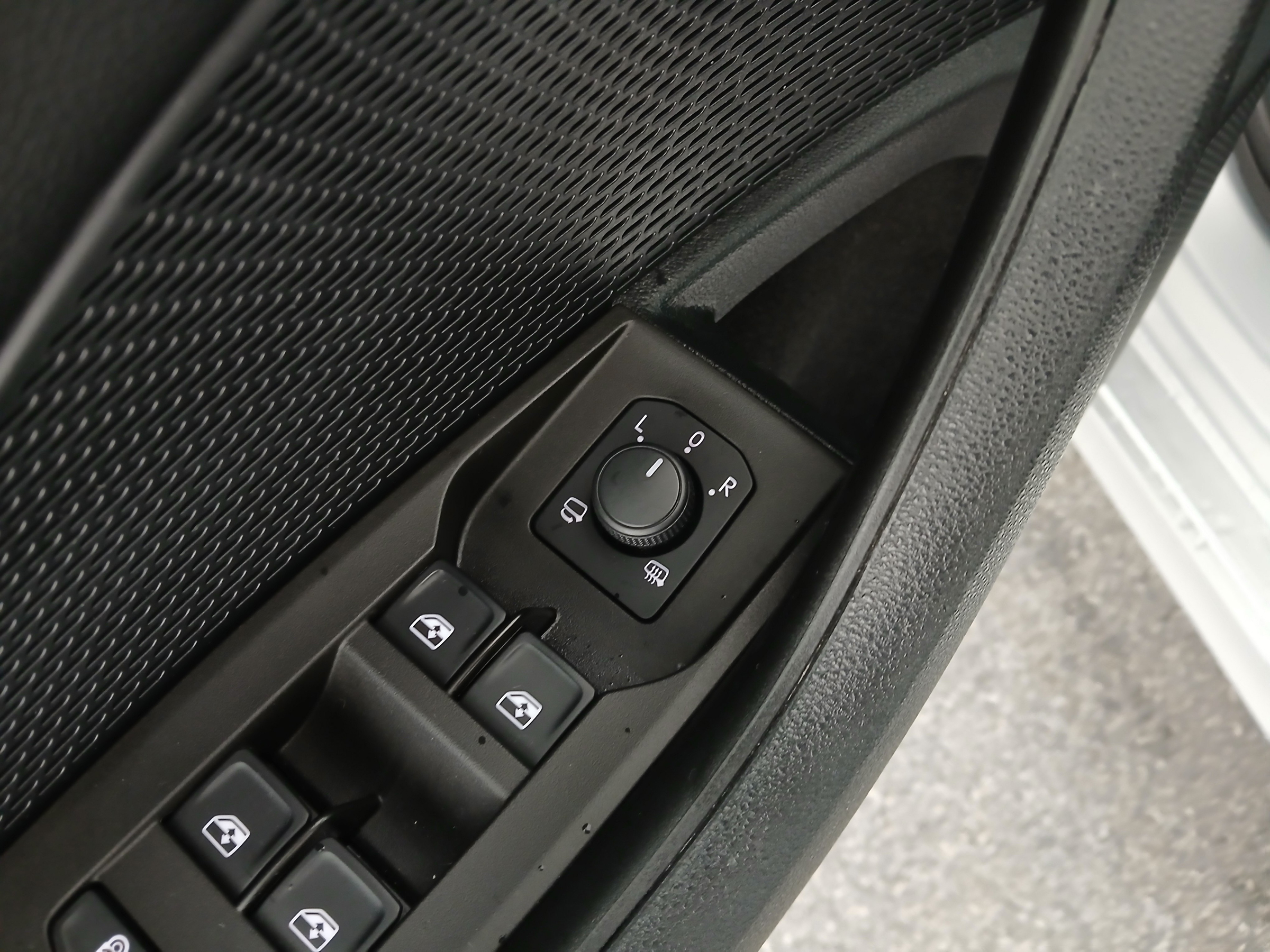 Skoda Octavia Combi 1.0 TSI Ambition | Bild 12 von 31