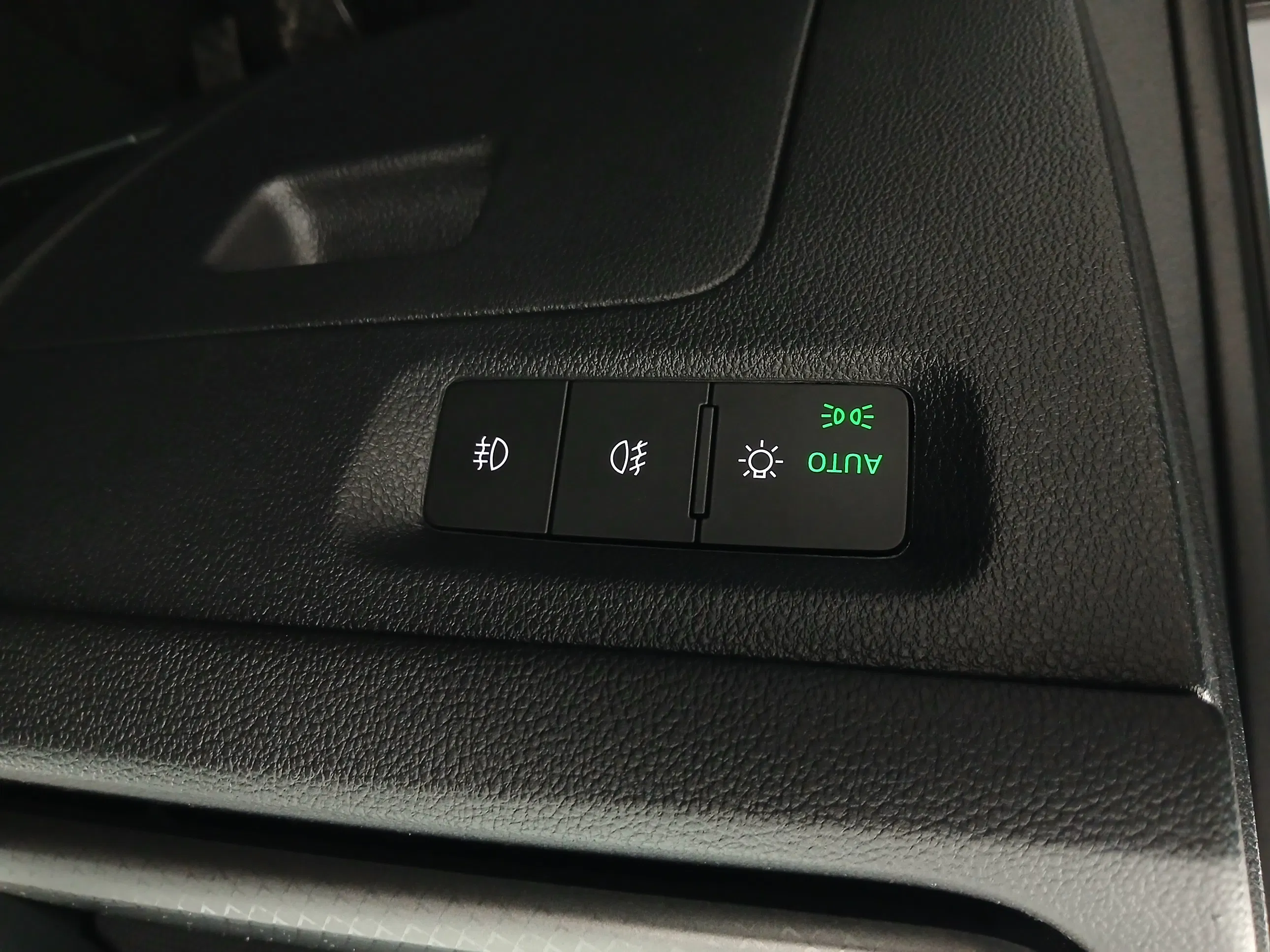 Skoda Octavia Combi 1.0 TSI Ambition | Bild 13 von 31