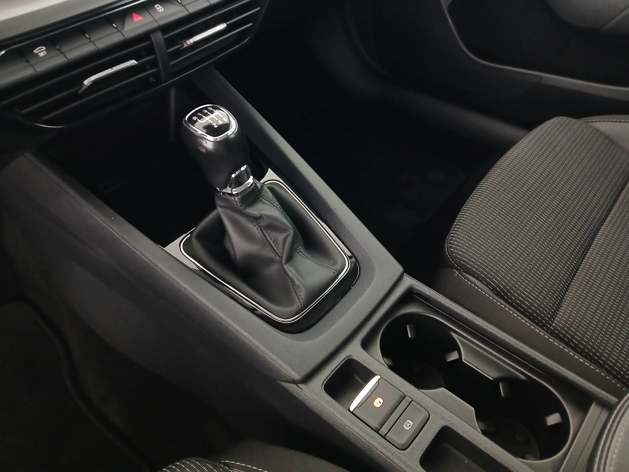 Skoda Octavia Combi 1.0 TSI Ambition | Bild 27 von 31