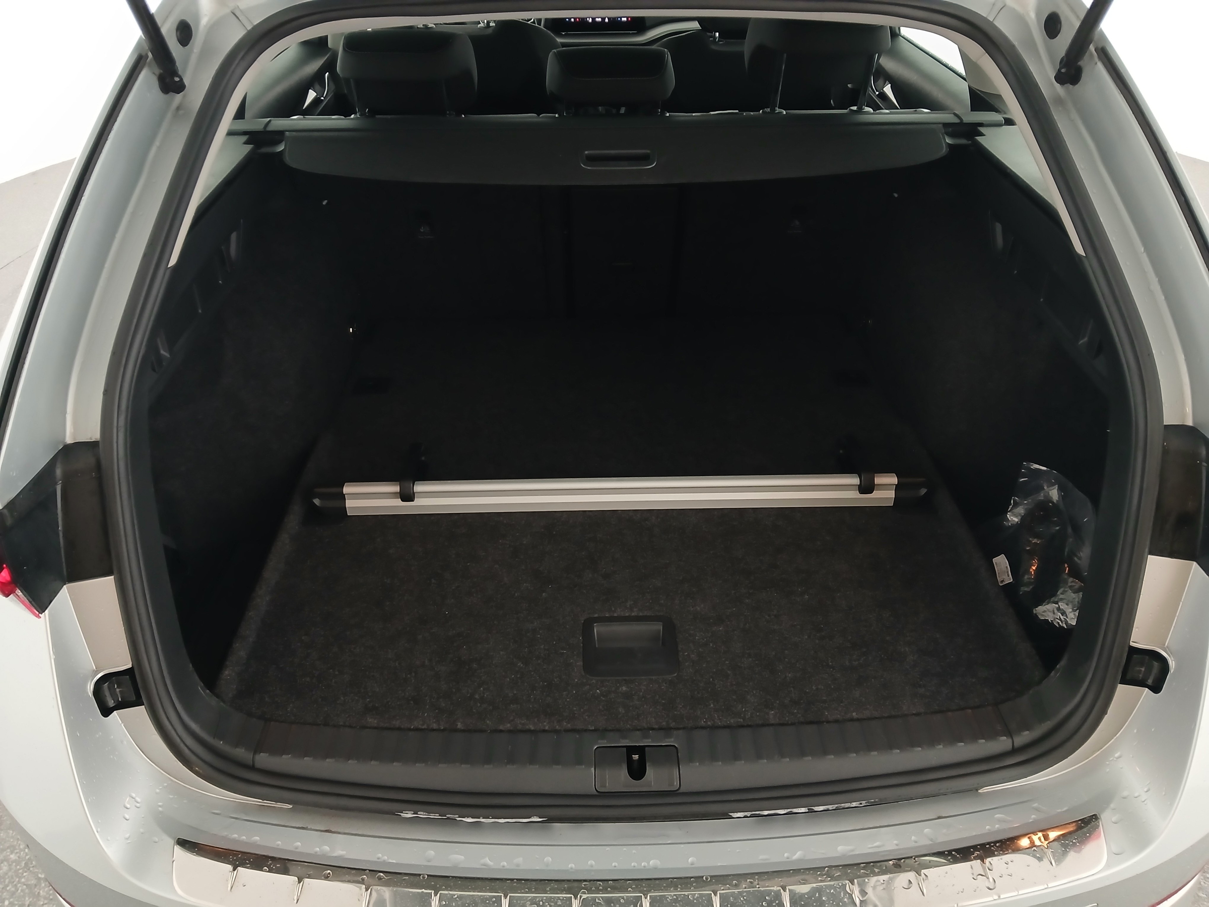 Skoda Octavia Combi 1.0 TSI Ambition | Bild 29 von 31