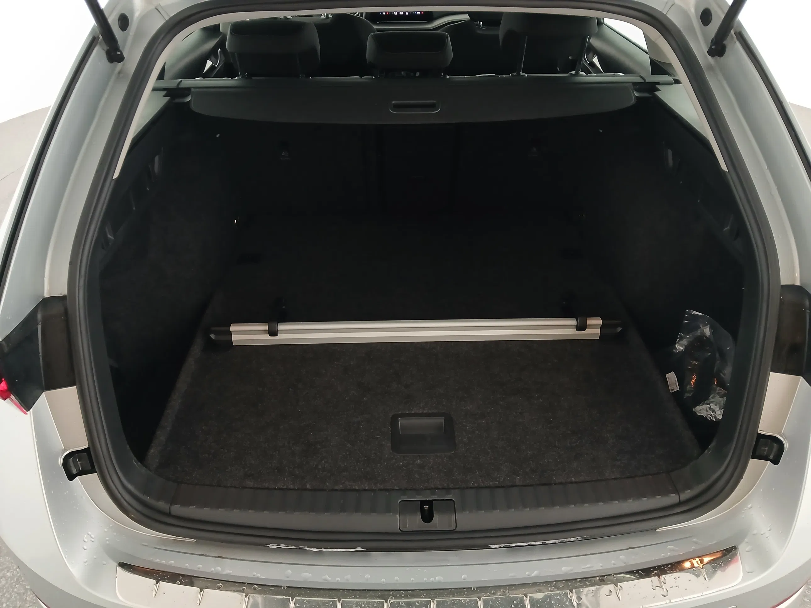 Skoda Octavia Combi 1.0 TSI Ambition | Bild 29 von 31