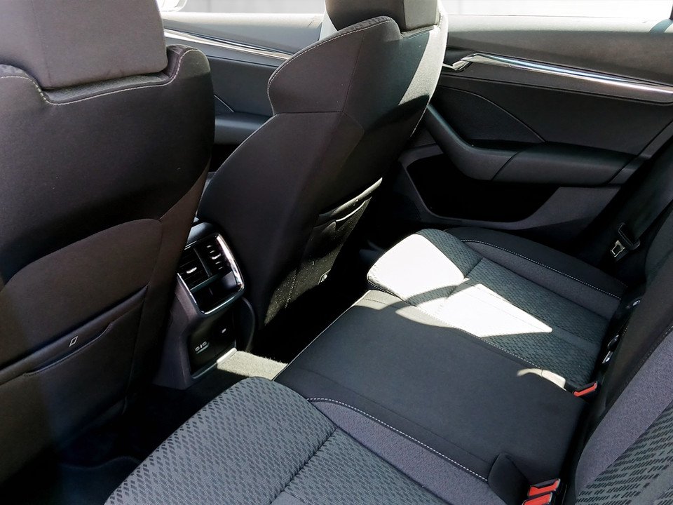 Skoda Octavia Combi 1.0 TSI e-TEC Style DSG | Bild 27 von 29