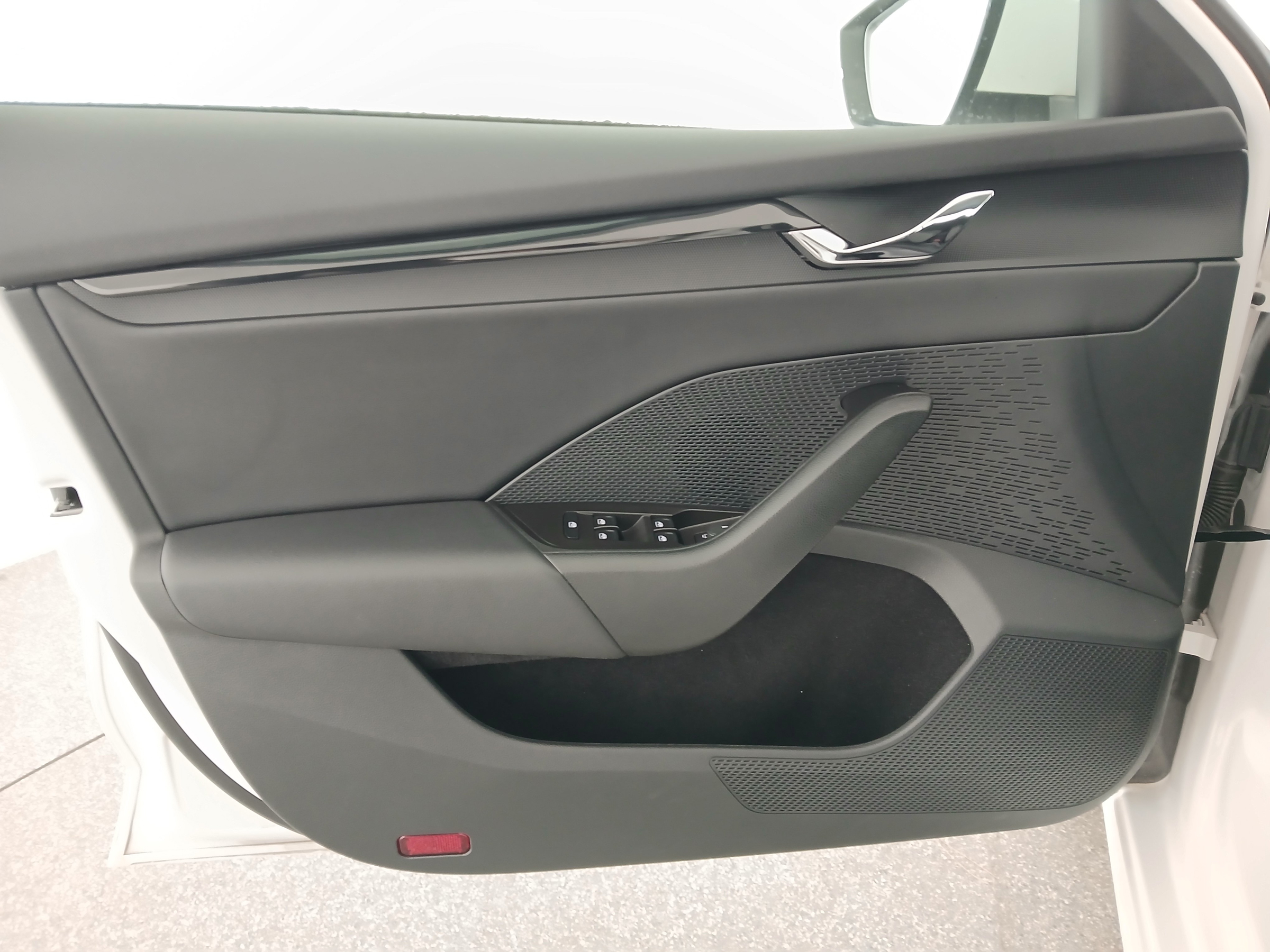 Skoda Octavia Combi 1.0 TSI Ambition | Bild 11 von 28