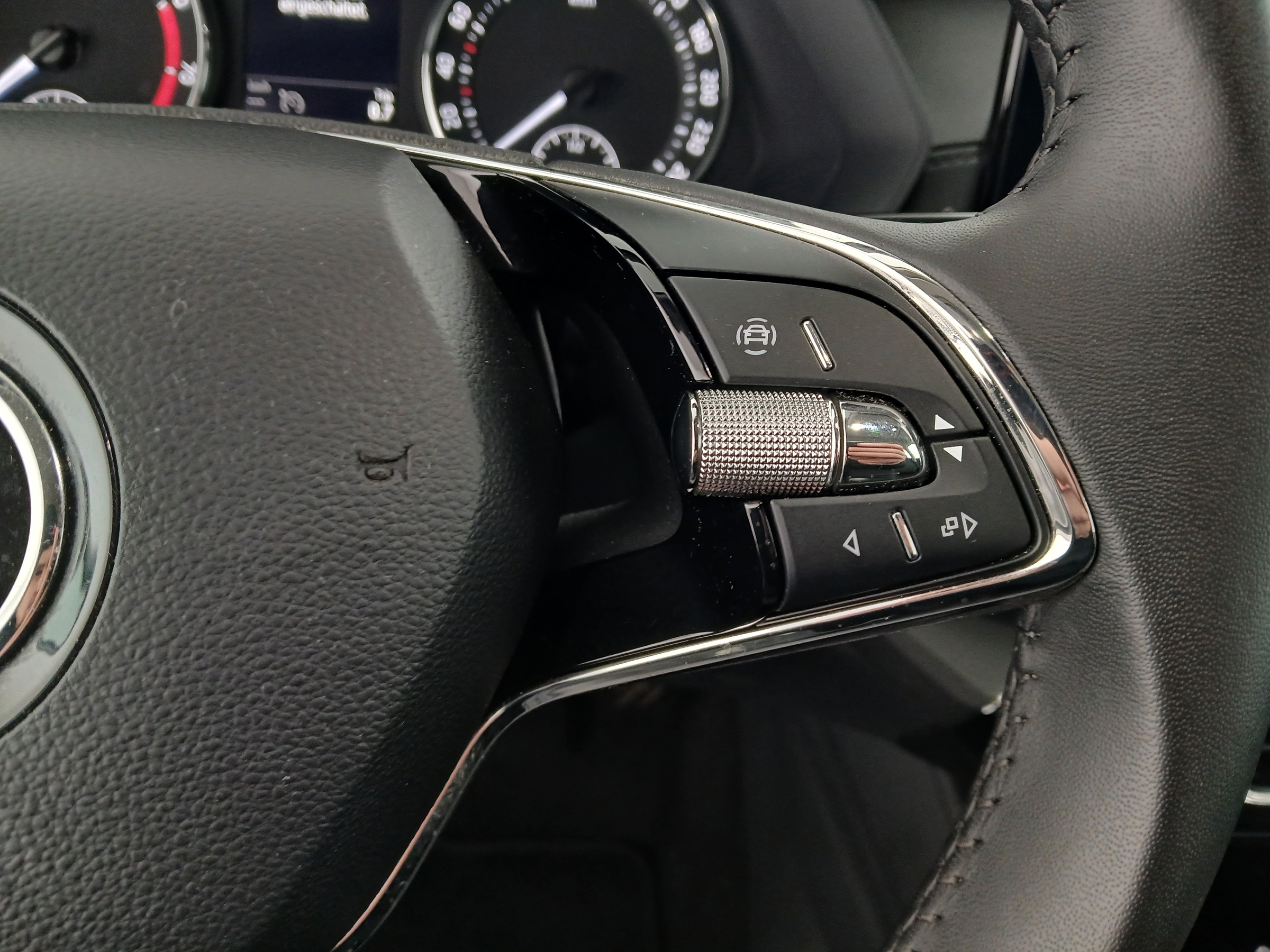 Skoda Octavia Combi 1.0 TSI Ambition | Bild 17 von 28