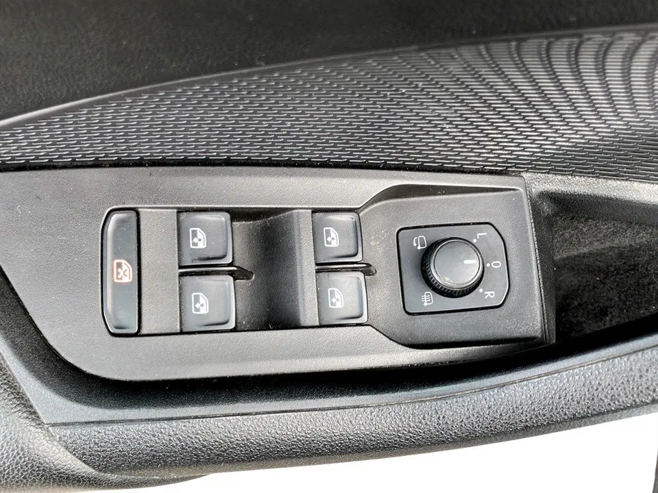 Skoda Octavia Combi 1.0 TSI Amb. | Bild 9 von 22