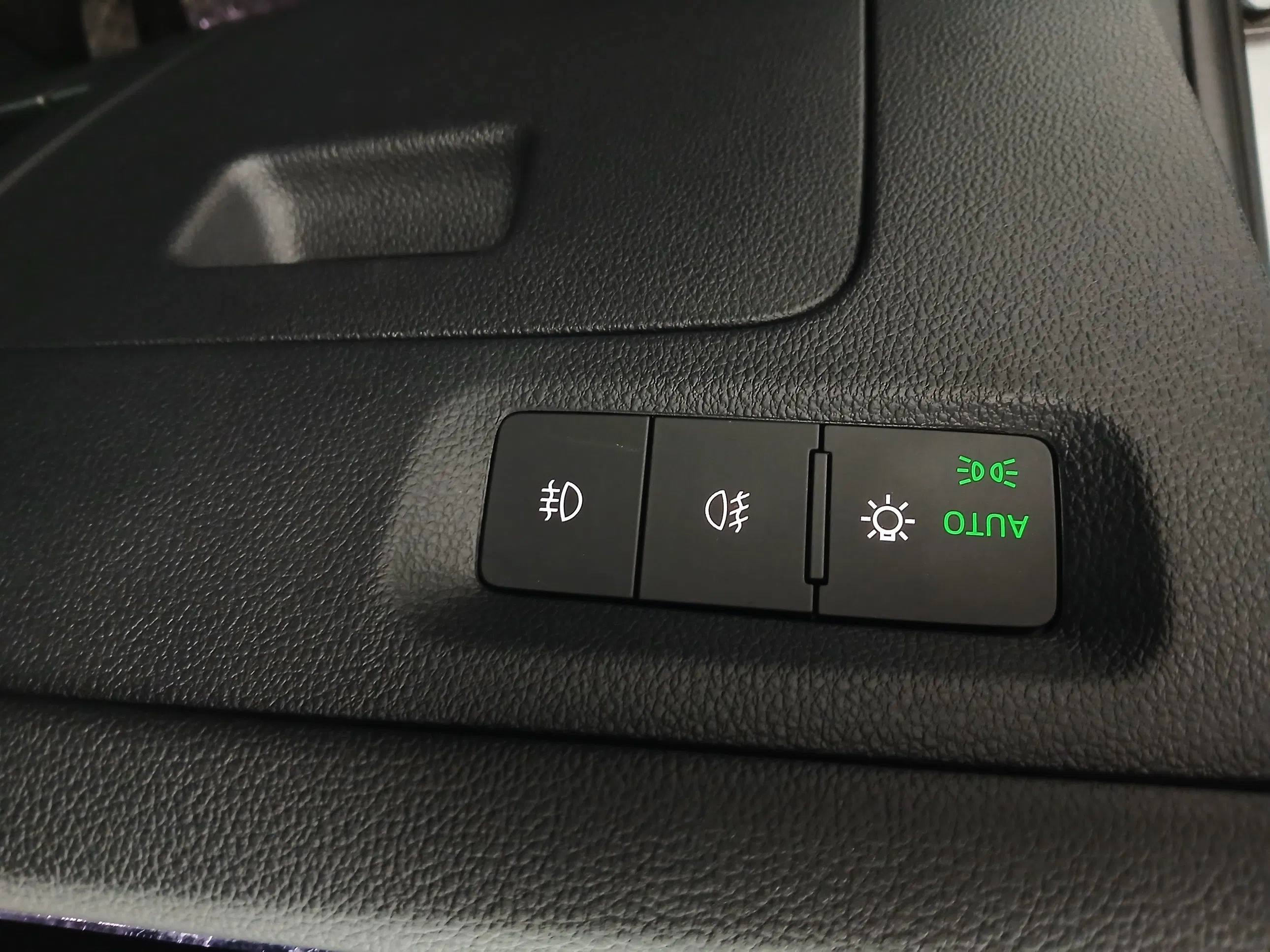 Skoda Octavia Combi 1.5 TSI ACT e-TEC Style | Bild 14 von 31