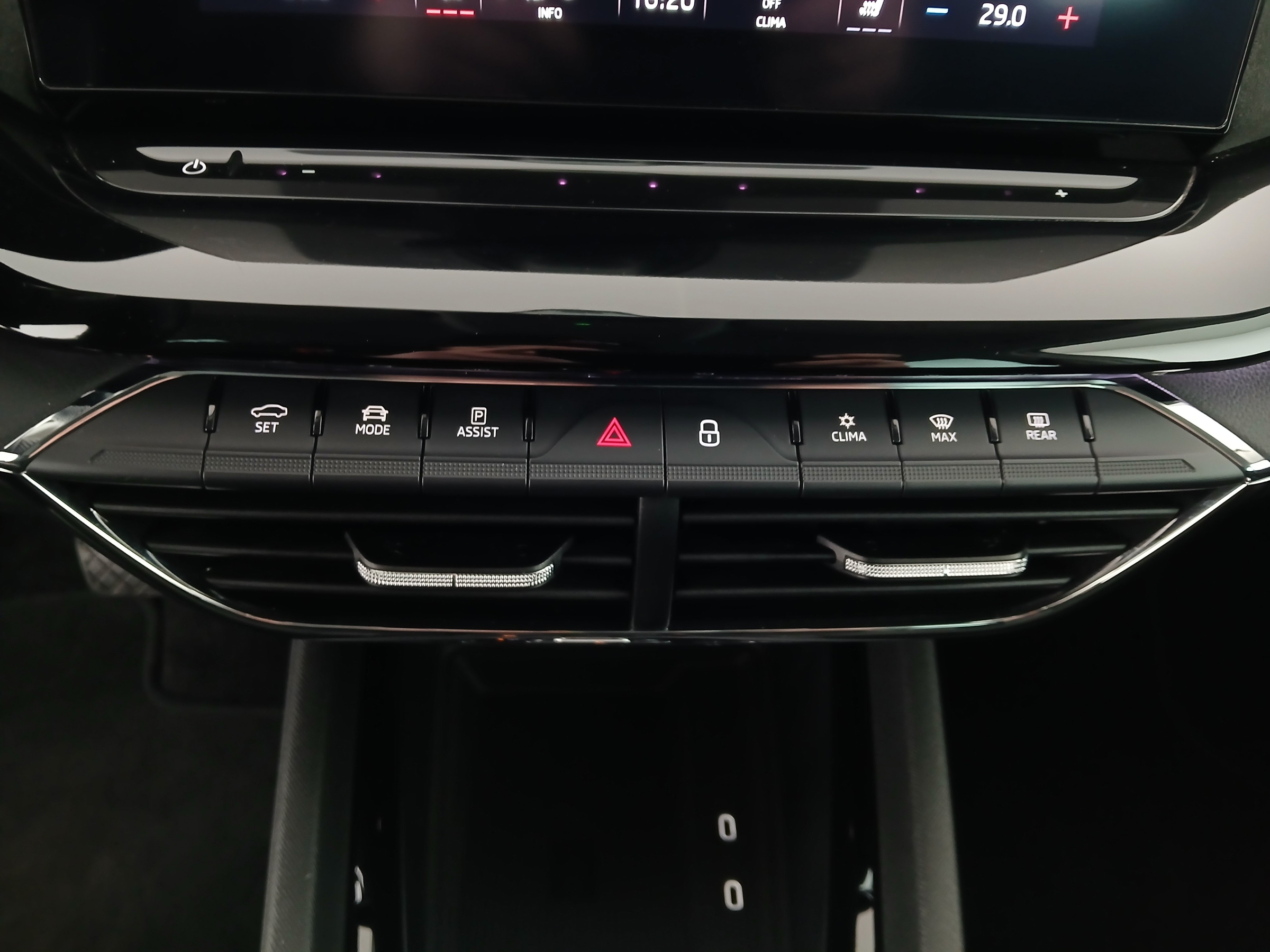 Skoda Octavia Combi 1.5 TSI ACT e-TEC Style | Bild 20 von 31