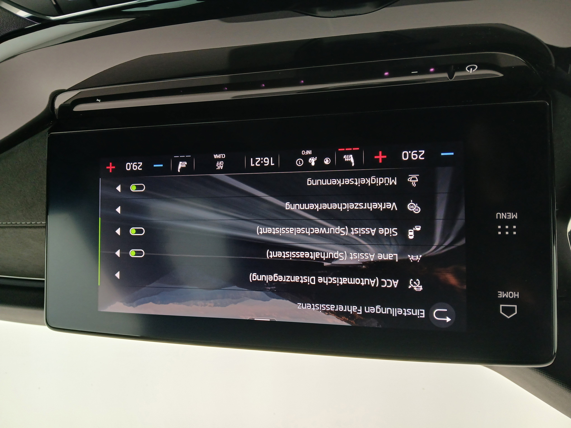 Skoda Octavia Combi 1.5 TSI ACT e-TEC Style | Bild 30 von 31