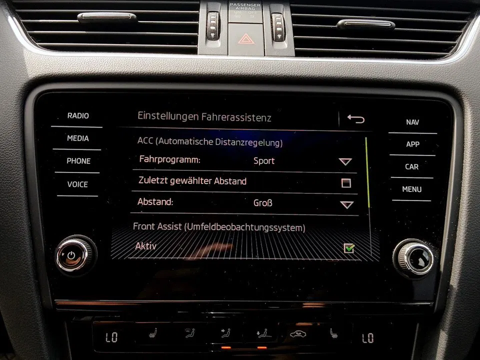 Skoda Octavia Combi 1.5 TSI ACT Style | Bild 15 von 19
