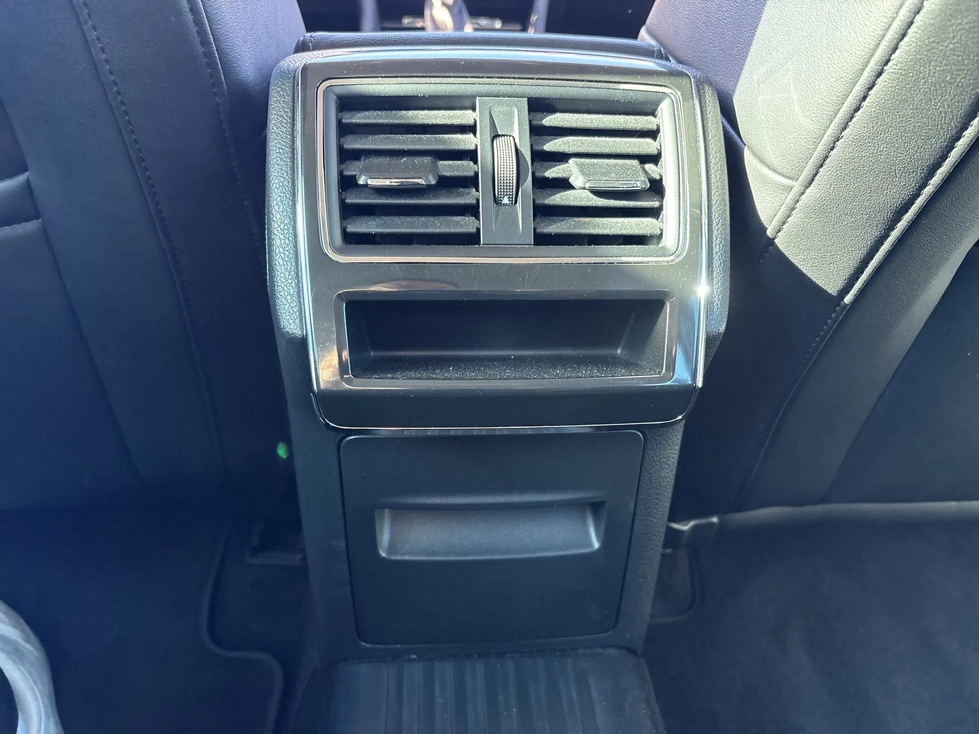 Skoda Superb Combi 2.0 TDI Style | Bild 21 von 24