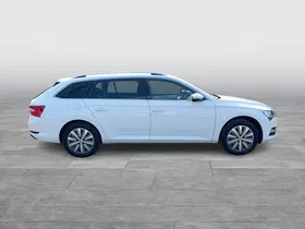 Skoda Superb Combi 2.0 TDI Style | Thumbnail 6 von 24