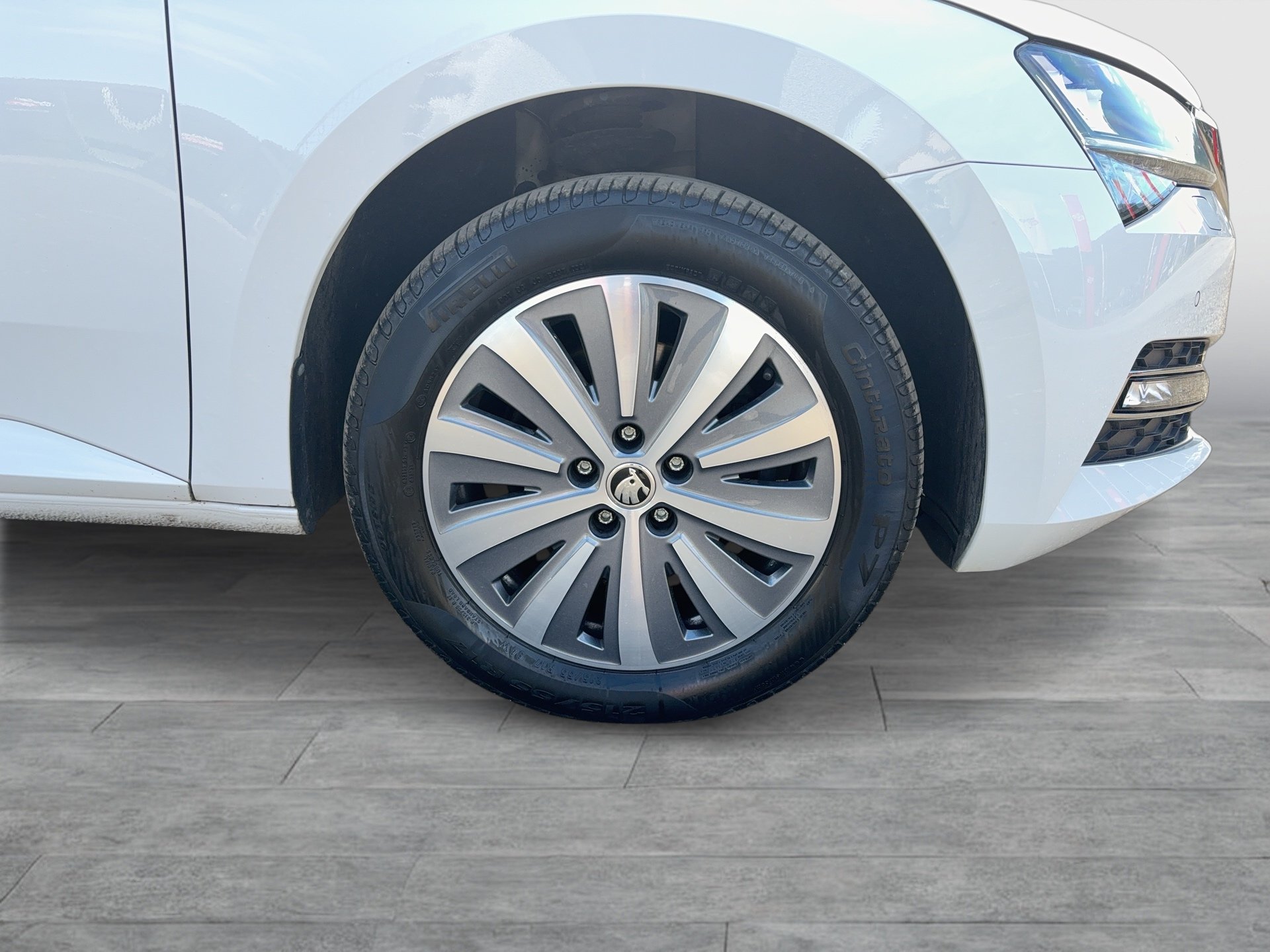 Skoda Superb Combi 2.0 TDI Style | Bild 7 von 24