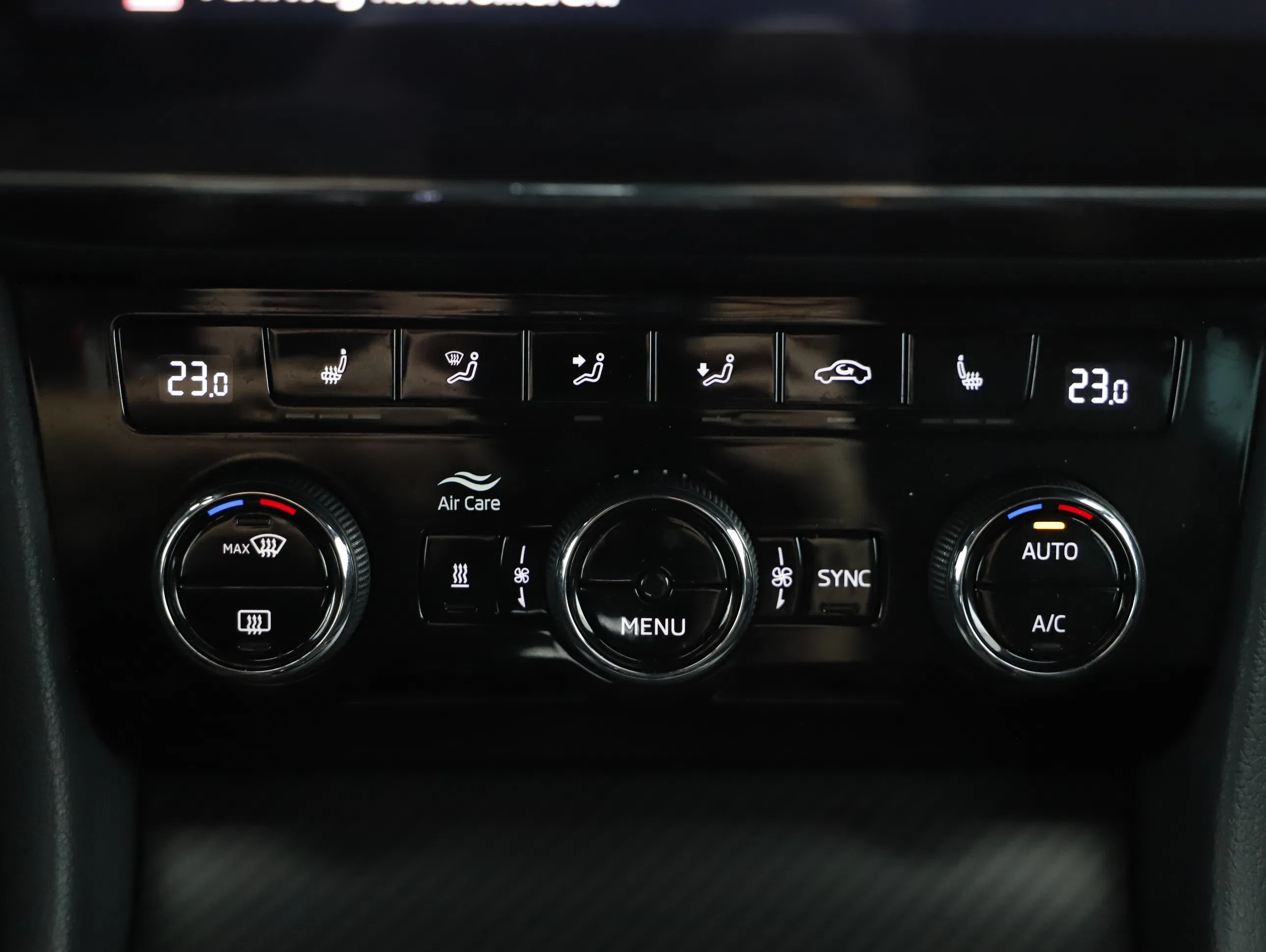 Skoda Superb Combi 2.0 TDI Sportline | Bild 10 von 22