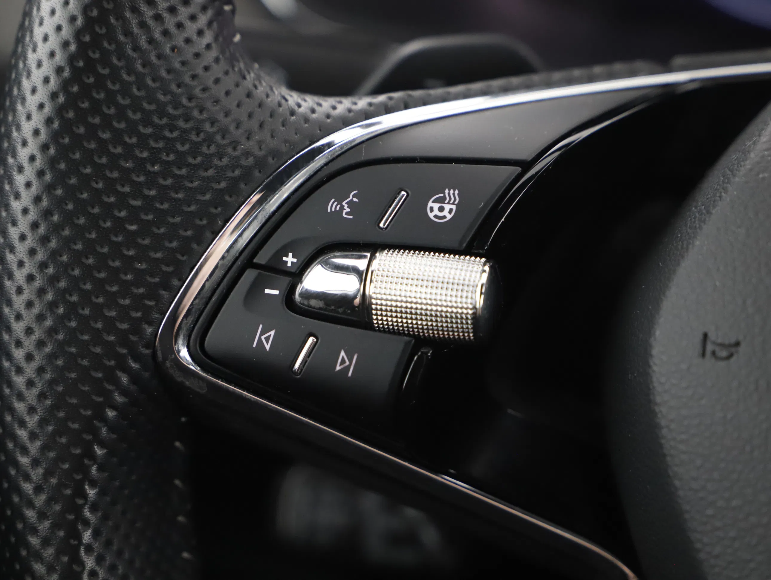 Skoda Superb Combi 2.0 TDI Sportline | Bild 11 von 22