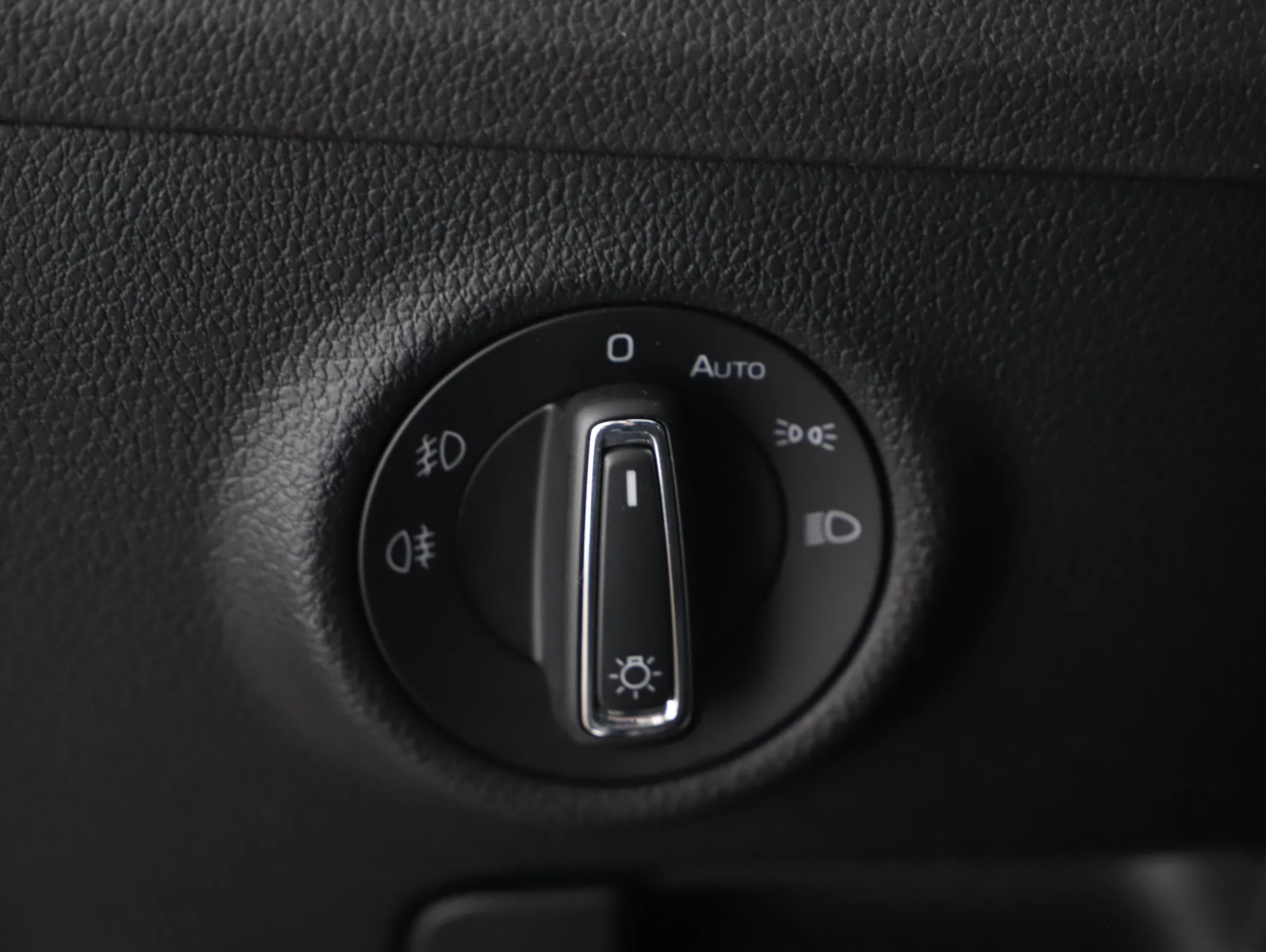 Skoda Superb Combi 2.0 TDI Sportline | Bild 13 von 22