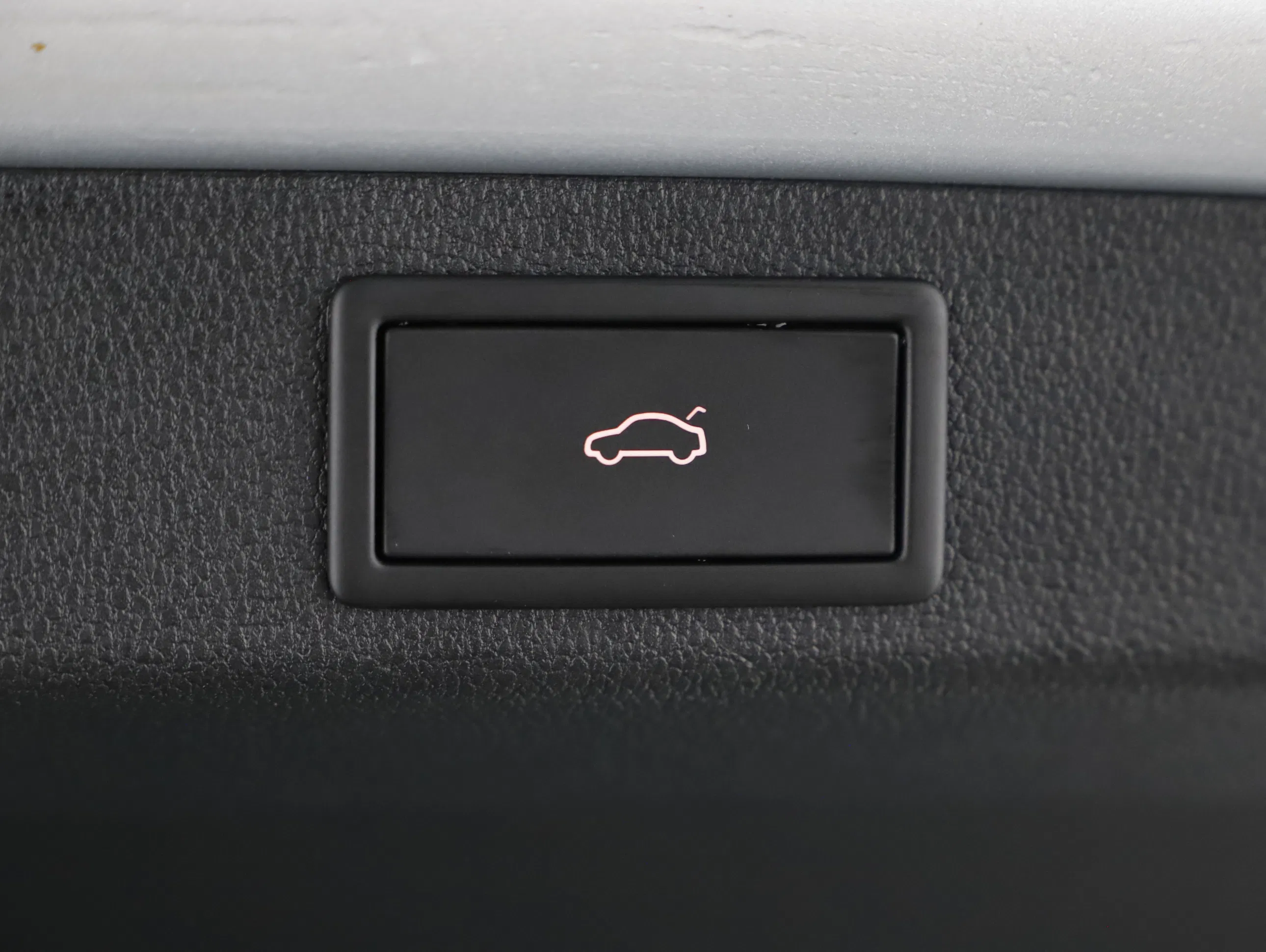 Skoda Superb Combi 2.0 TDI Sportline | Bild 17 von 22