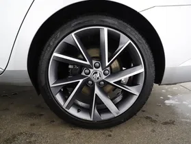 Skoda Superb Combi 2.0 TDI Sportline | Thumbnail 21 von 22