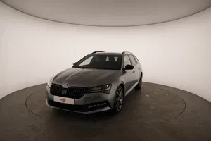 Skoda Superb Combi 2.0 TDI Sportline | Thumbnail 2 von 31