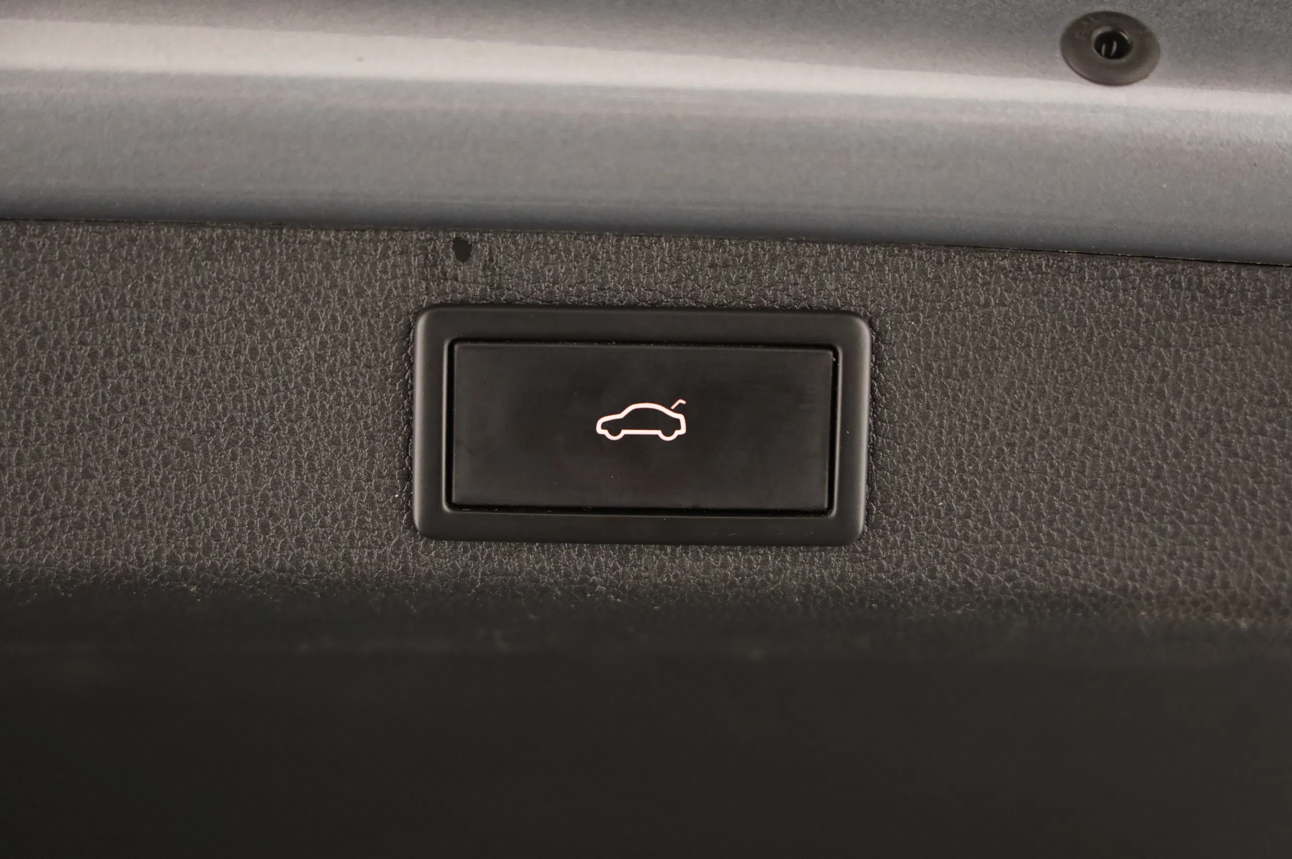 Skoda Superb Combi 2.0 TDI Sportline | Bild 15 von 31