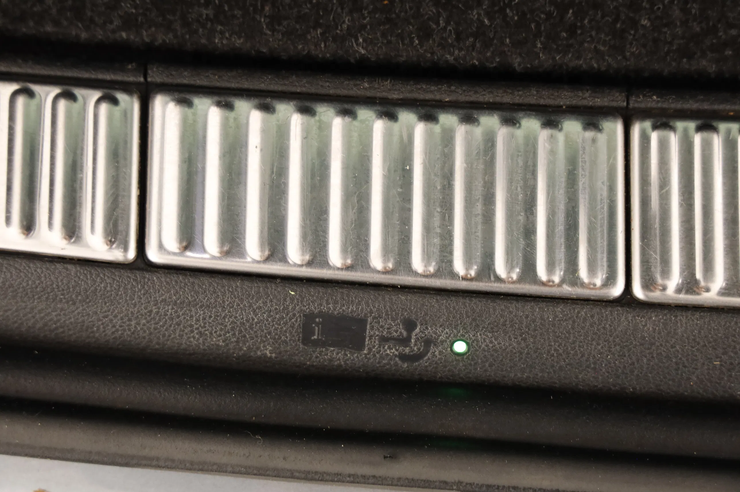 Skoda Superb Combi 2.0 TDI Sportline | Bild 16 von 31