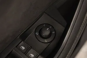 Skoda Superb Combi 2.0 TDI Sportline | Thumbnail 21 von 31