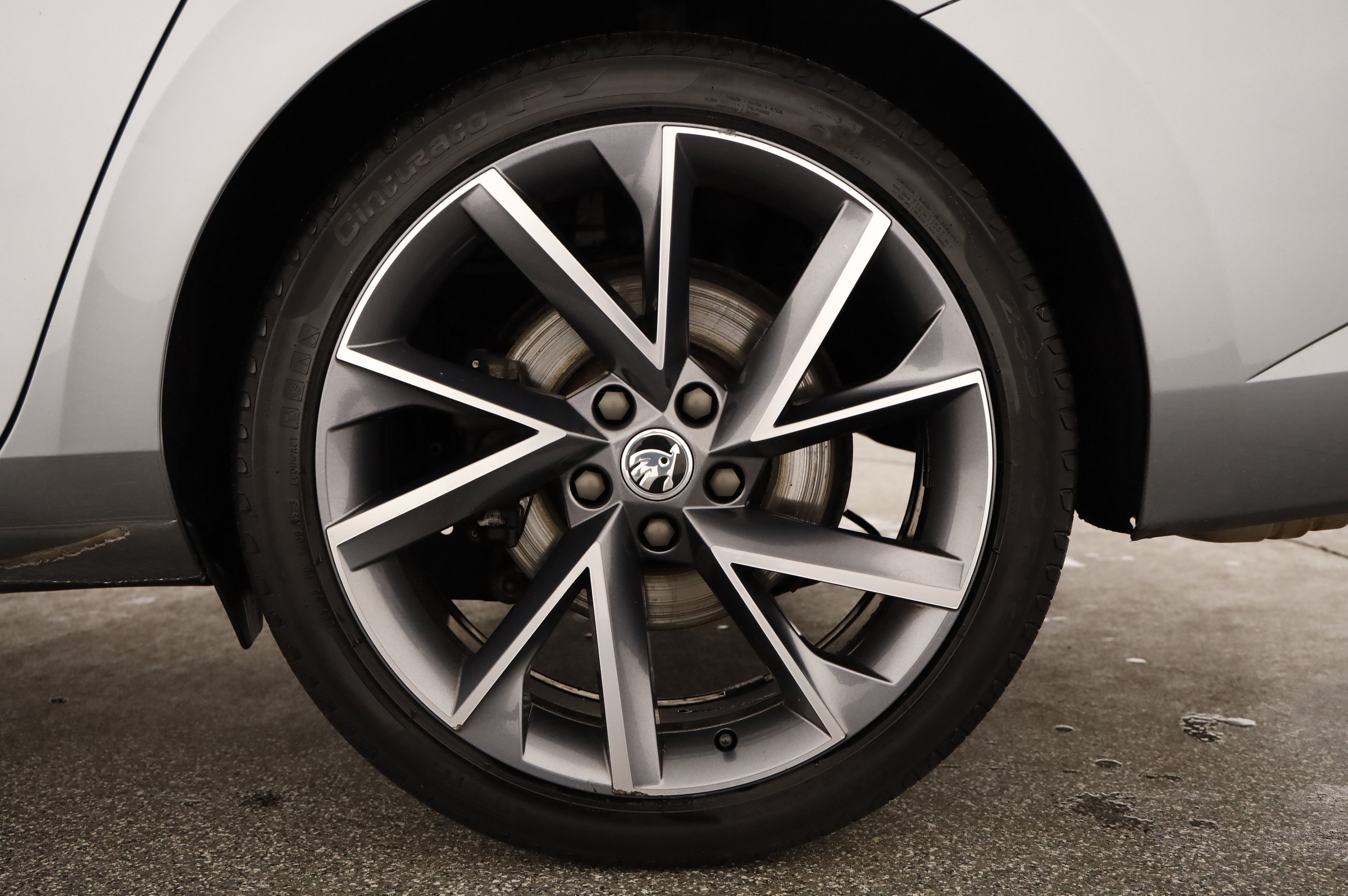 Skoda Superb Combi 2.0 TDI  Sportline | Bild 26 von 31