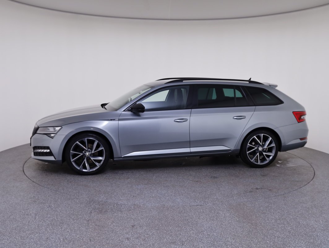 Skoda Superb Combi 2.0 TDI  Sportline | Bild 31 von 31