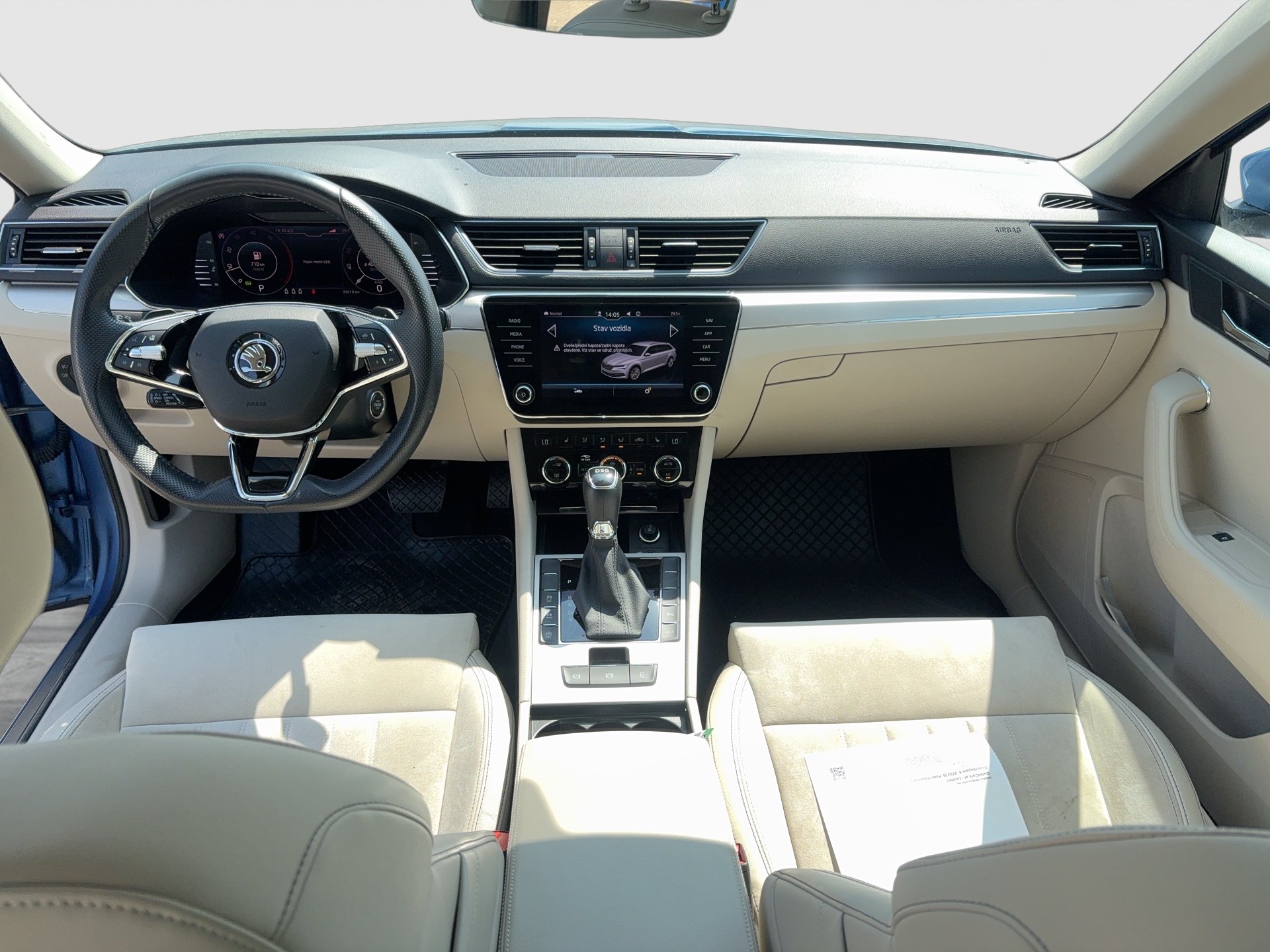 Skoda Superb Combi 2.0 TDI DSG | Bild 11 von 24