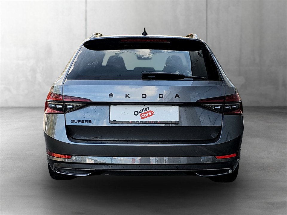 Skoda Superb Combi 2.0 TDI  Sportline | Bild 18 von 24