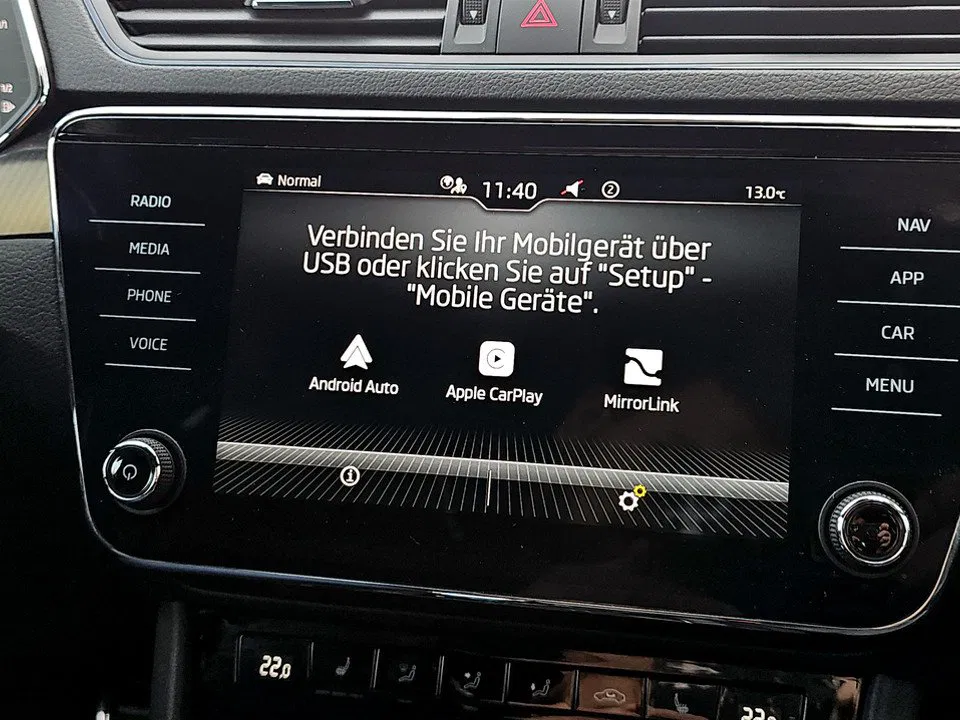 Skoda Superb Combi 2.0 TDI Sportline | Bild 24 von 24